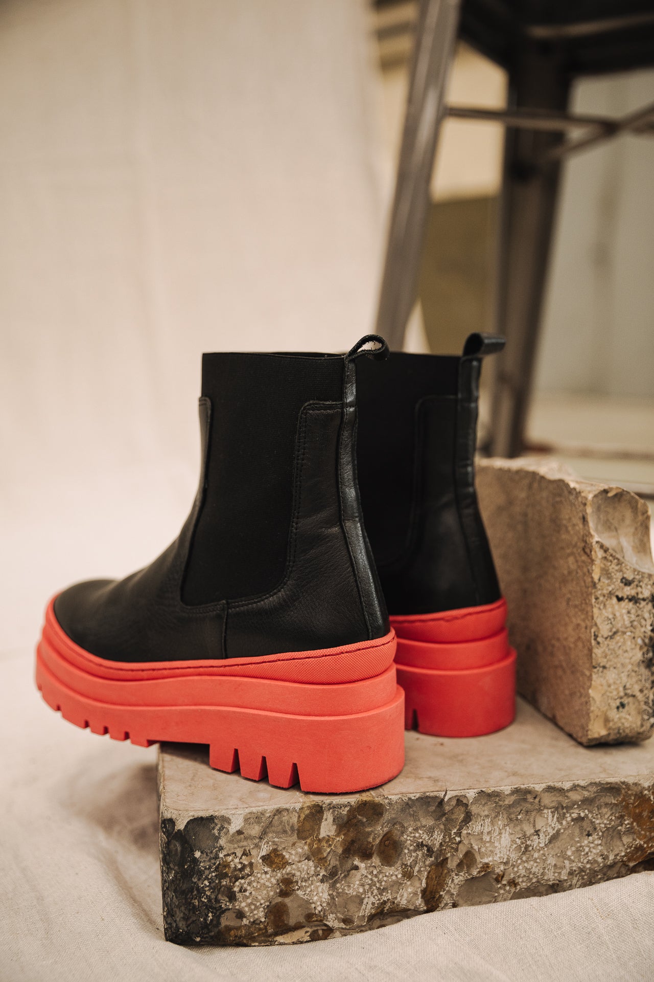 Boots Femme Janine black / red | Freeman T. Porter