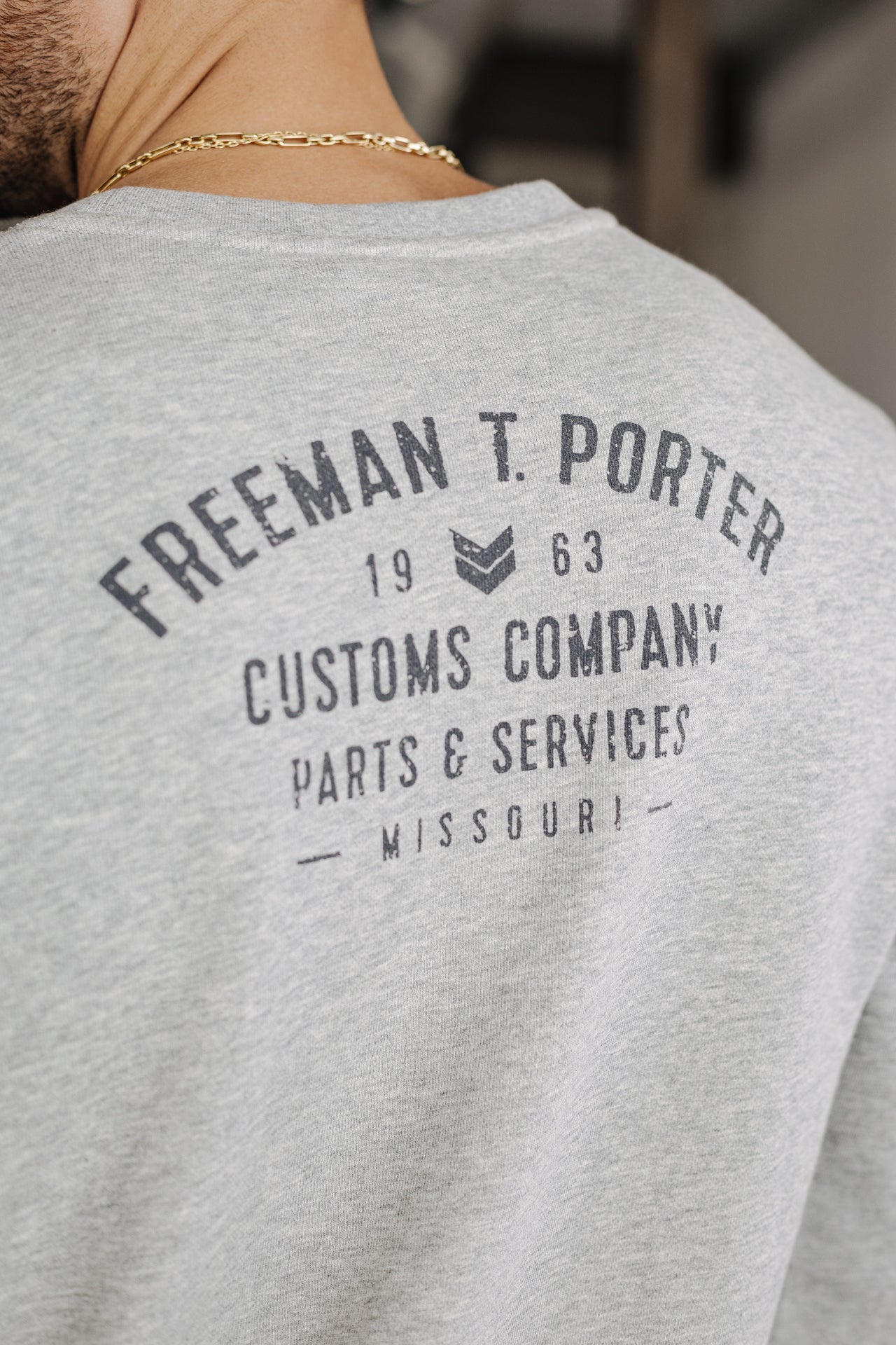 Sweat coupe classique Unisex Baton Custom Company grey melange | Freeman T. Porter