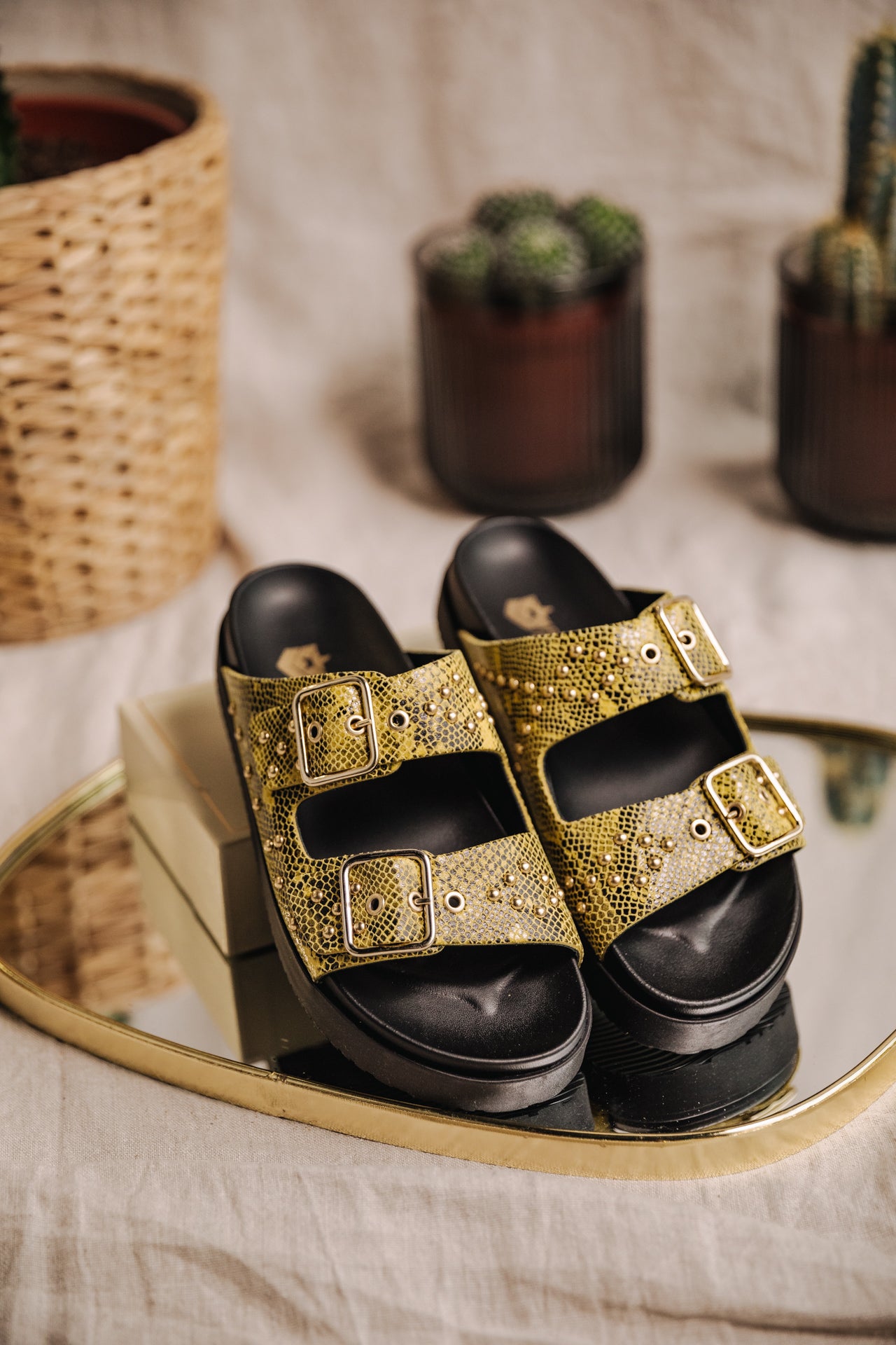 Sandals Femme Conny yellow | Freeman T. Porter