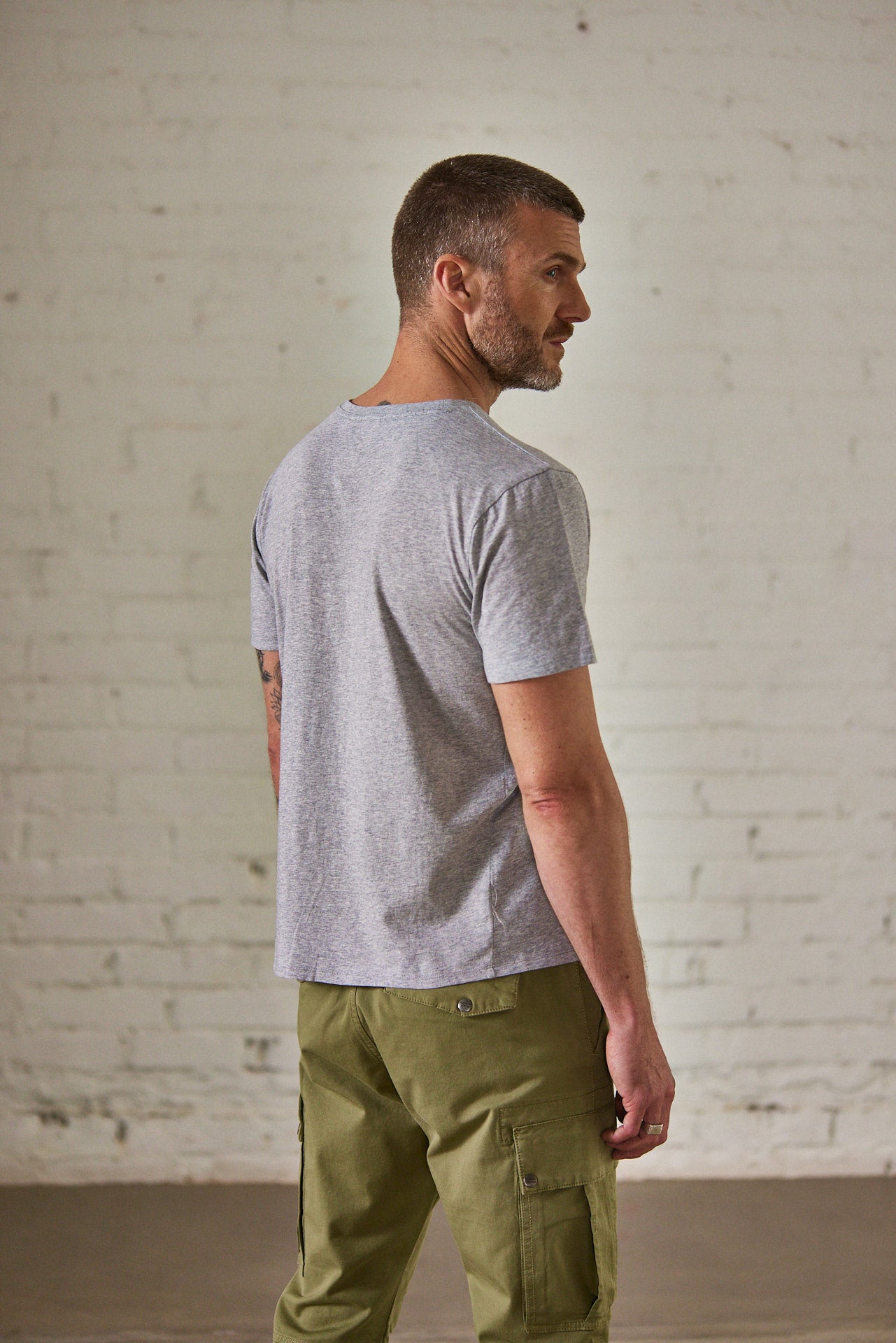 T-Shirt col rond Unisex Ivander Fury Life grey melange | Freeman T. Porter