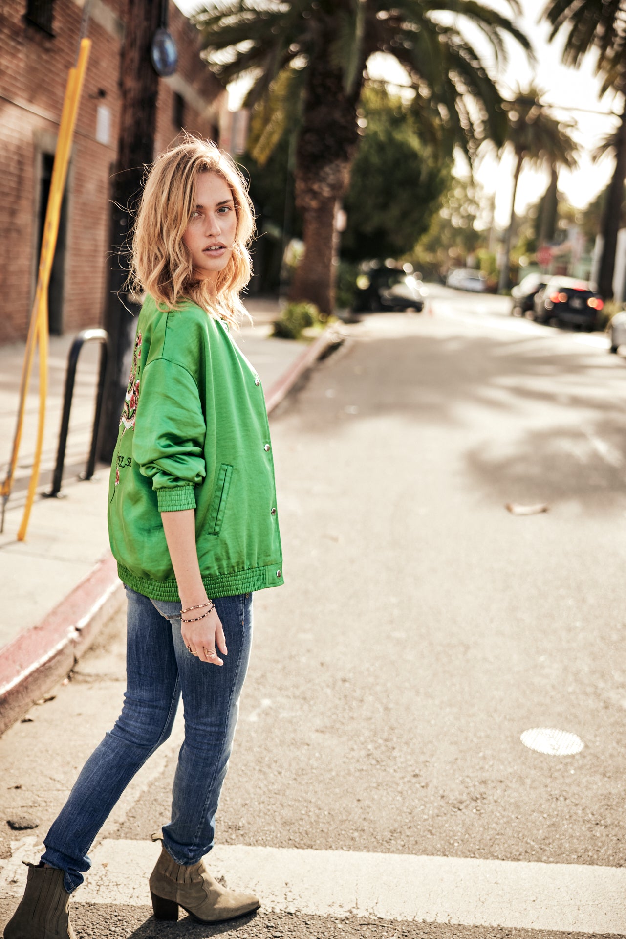 Bomber Mujer Troopie Snake medium green | Freeman T. Porter