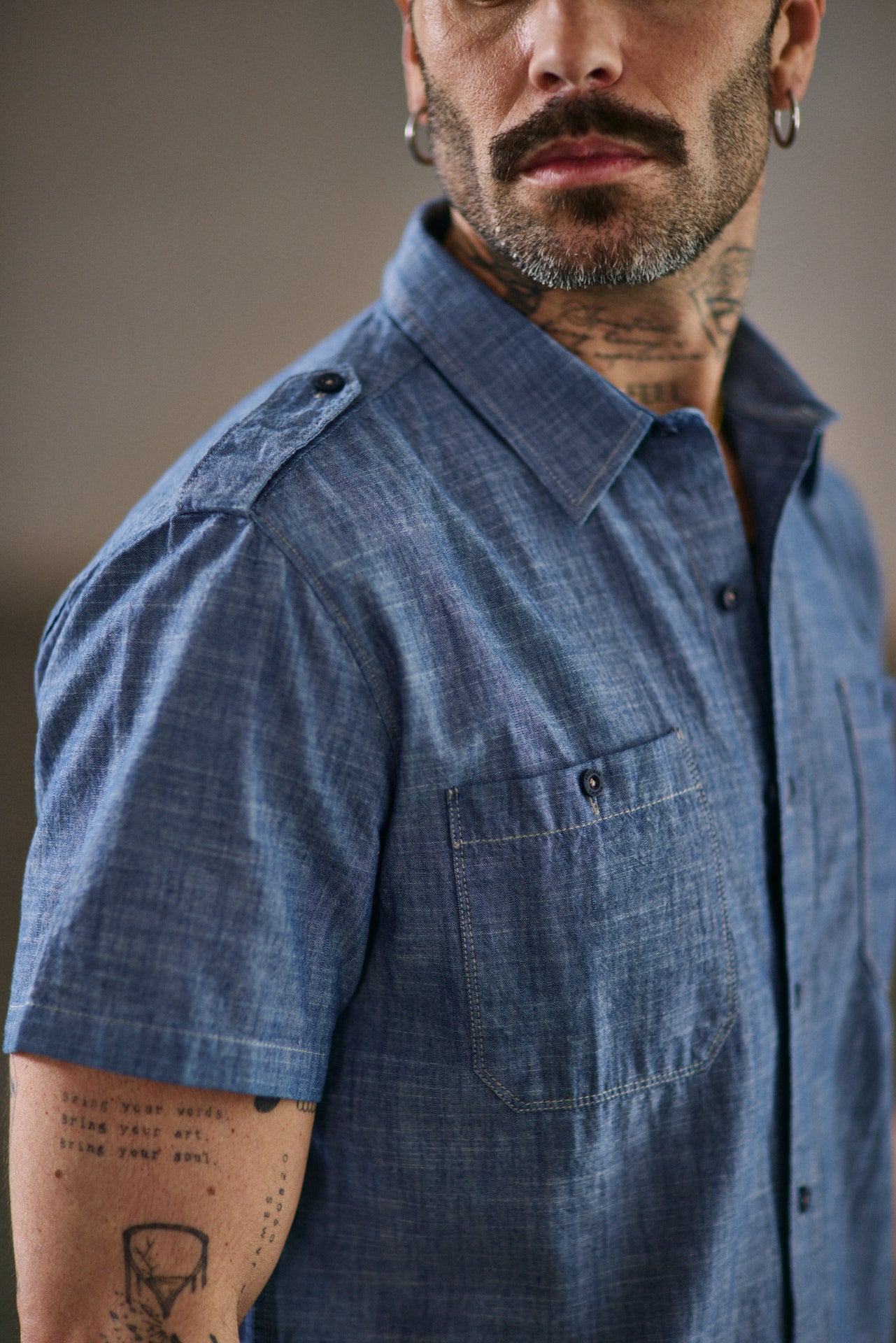 Chemise manches courtes Unisex Glenn Denim shoal ocean | Freeman T. Porter