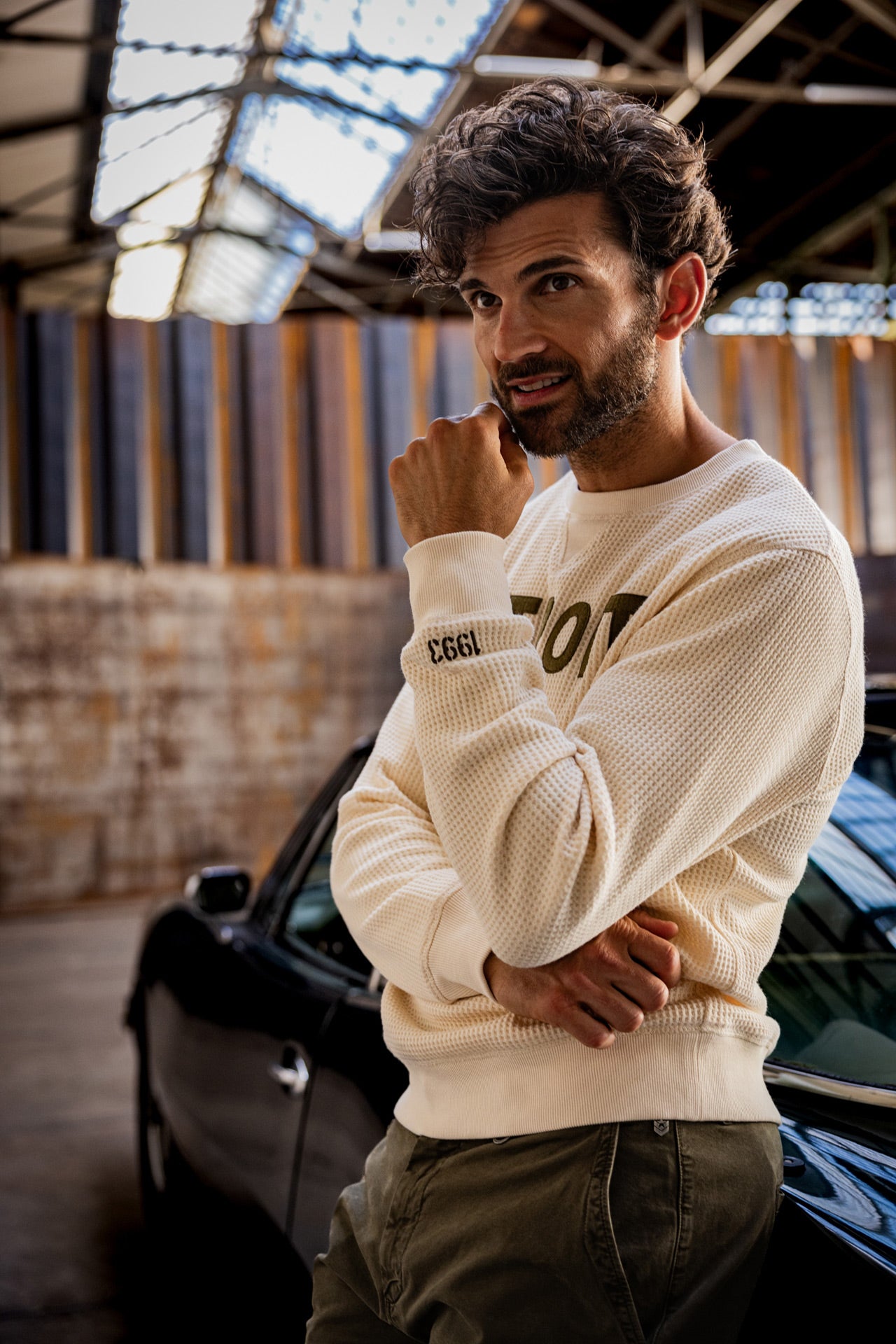 Sweat coupe classique Mann Baton Bee egret | Freeman T. Porter