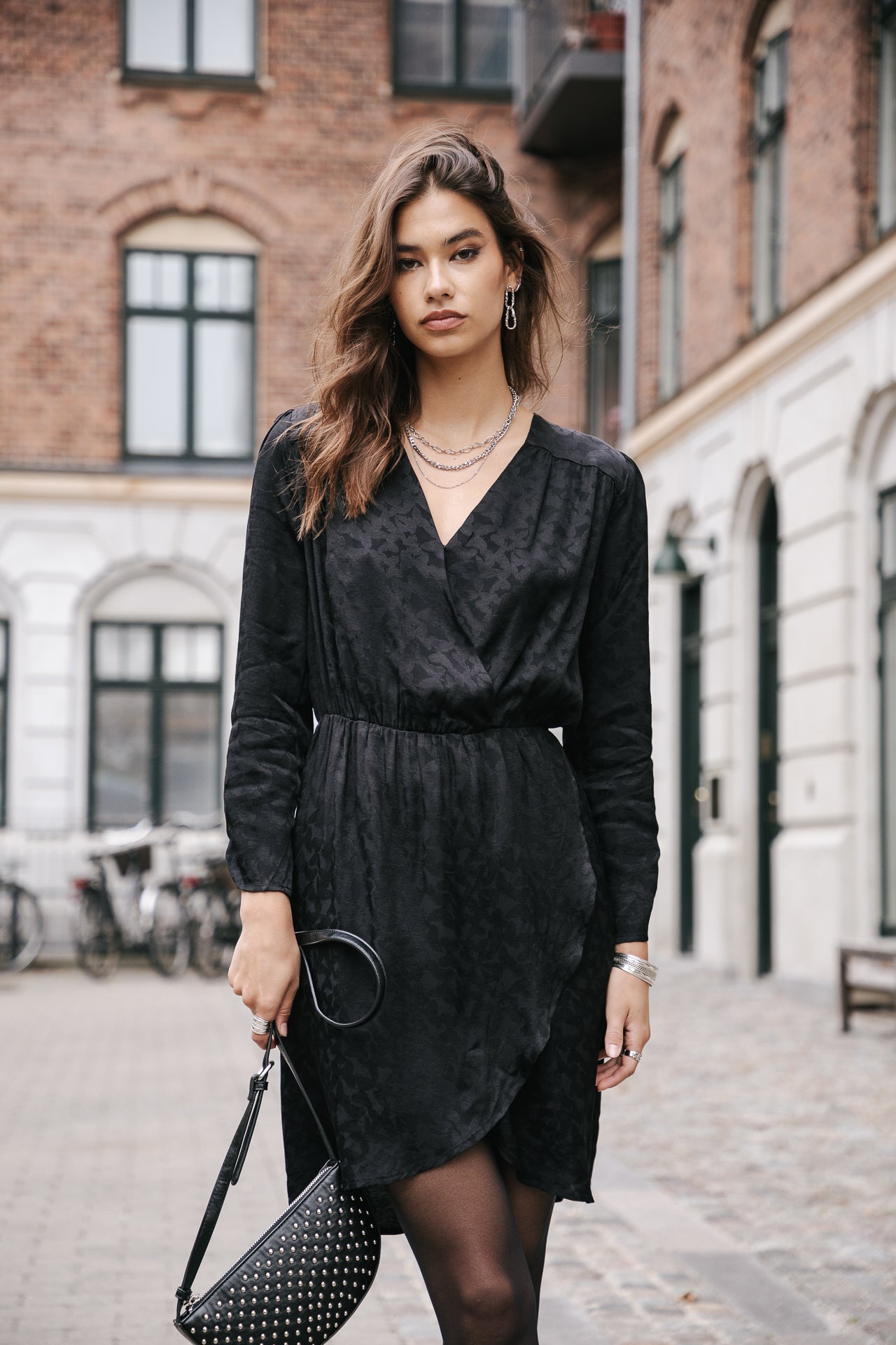 Robe porte-feuille Frau Zita Jacquard black | Freeman T. Porter