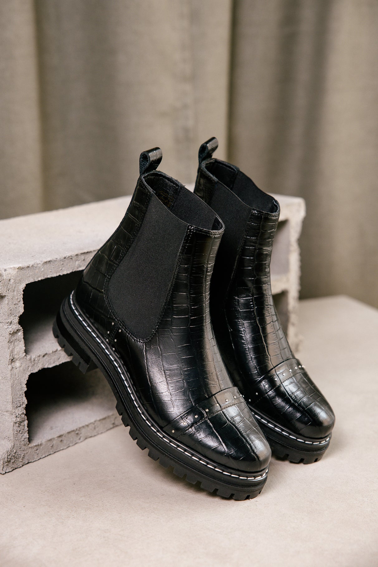 Boots Femme Verena Croco black | Freeman T. Porter