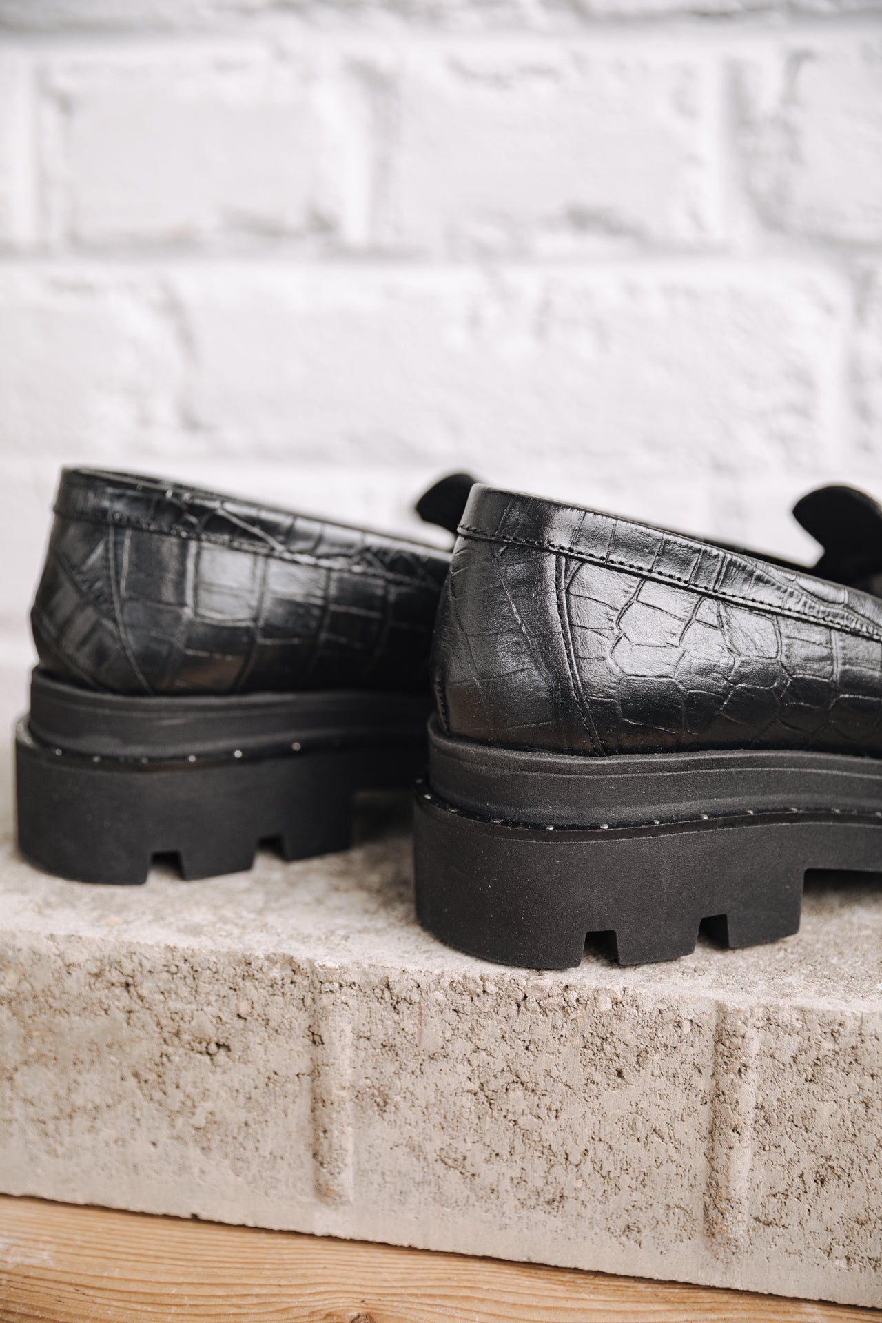 Mocassins Femme Mokka Croco black | Freeman T. Porter