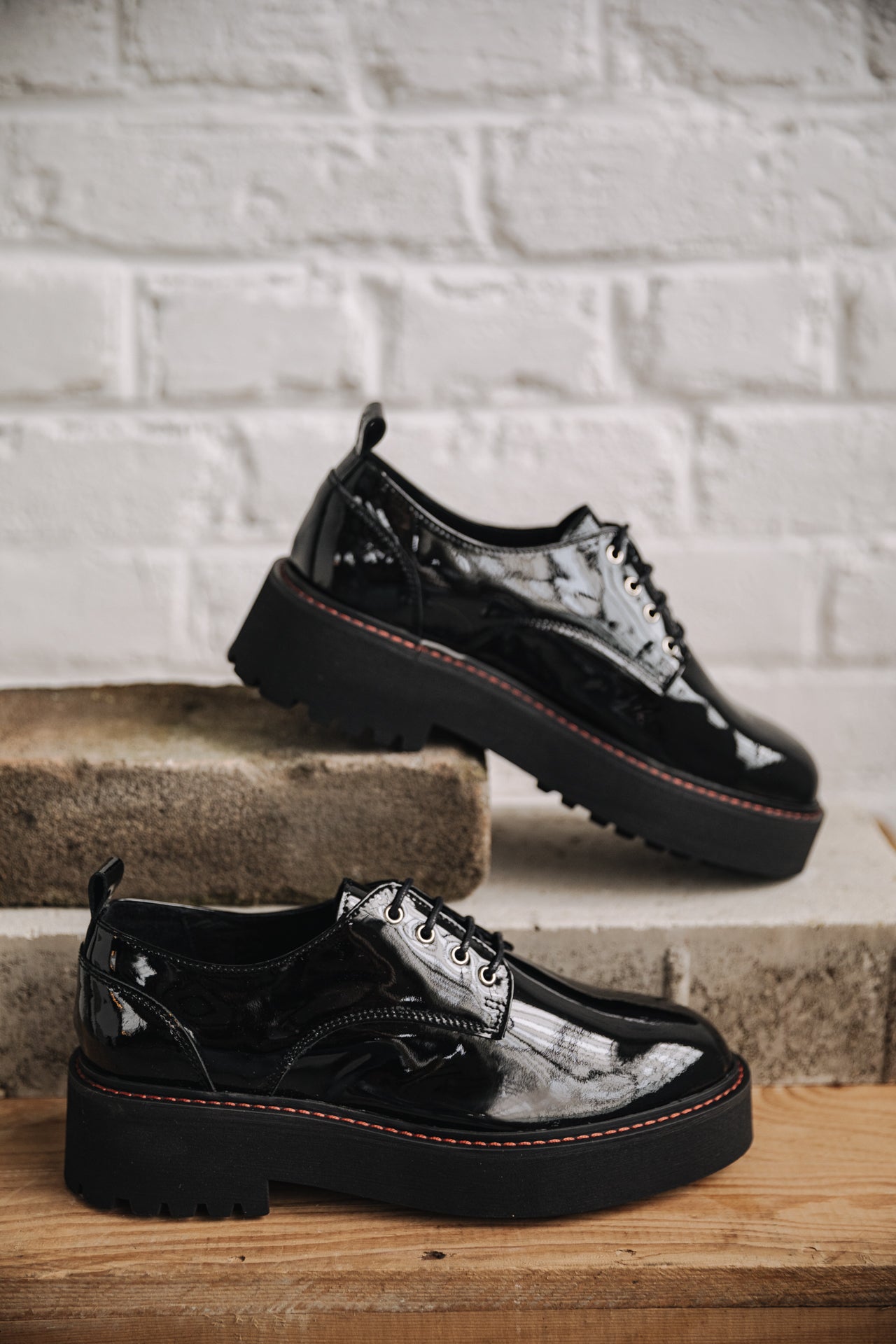 Low Shoes Femme Neve Varnish black | Freeman T. Porter