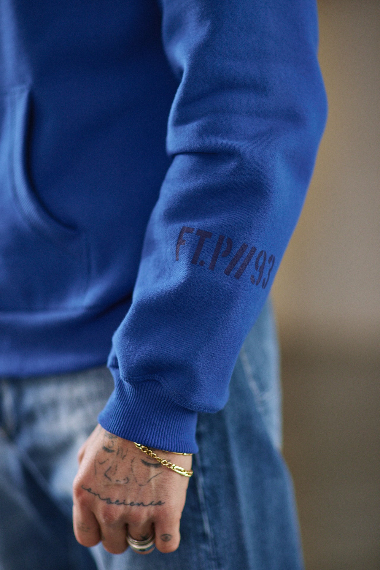Sweat capuche Men Nohan Lambad majorelle blue | Freeman T. Porter