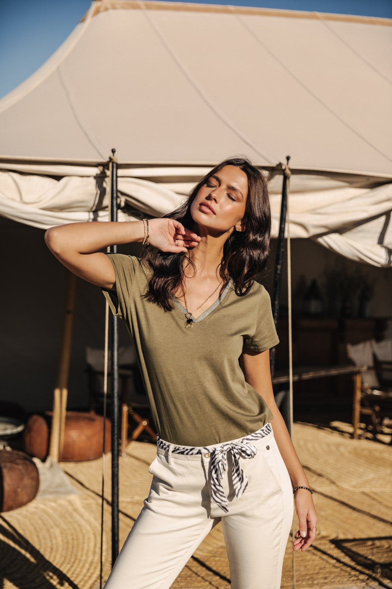 T-Shirt col V Femme Tora dusty olive | Freeman T. Porter