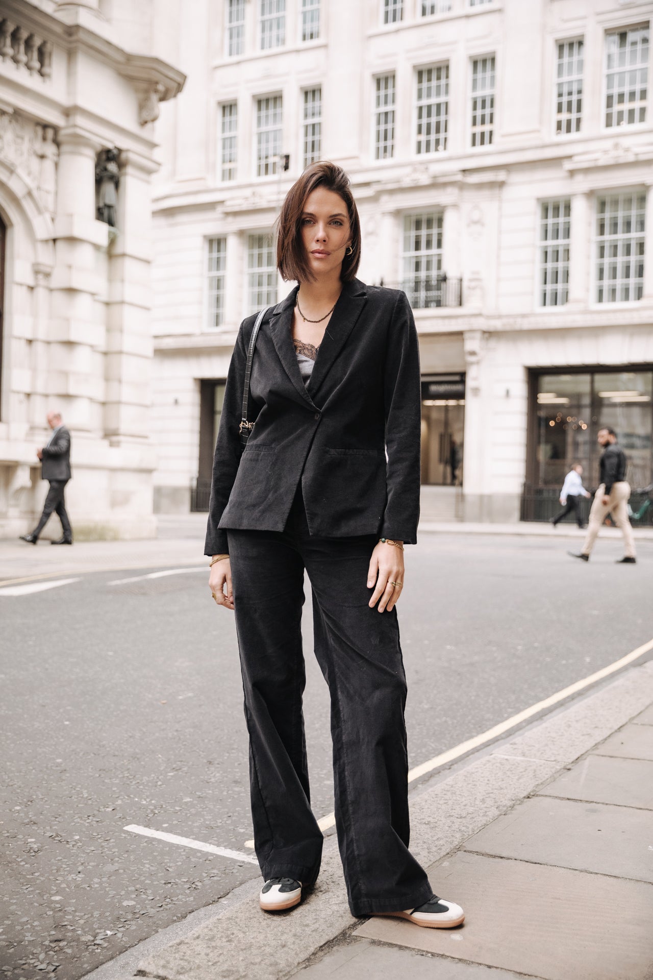Blazer large Femme Bernie Velvet black | Freeman T. Porter