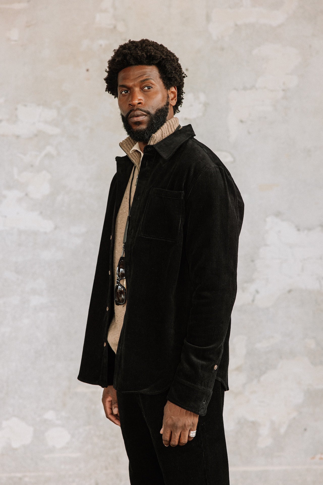 Chemise en velours Hombres Paolo Corduroy black | Freeman T. Porter
