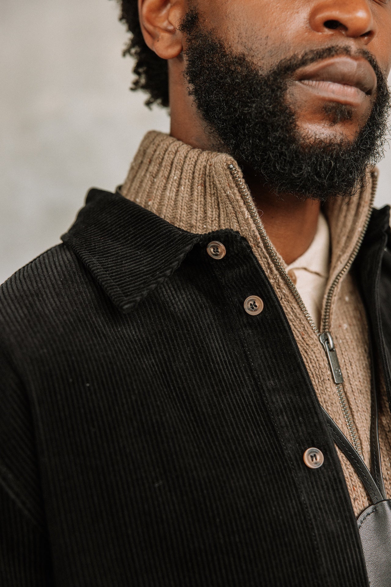 Chemise en velours Hombres Paolo Corduroy black | Freeman T. Porter