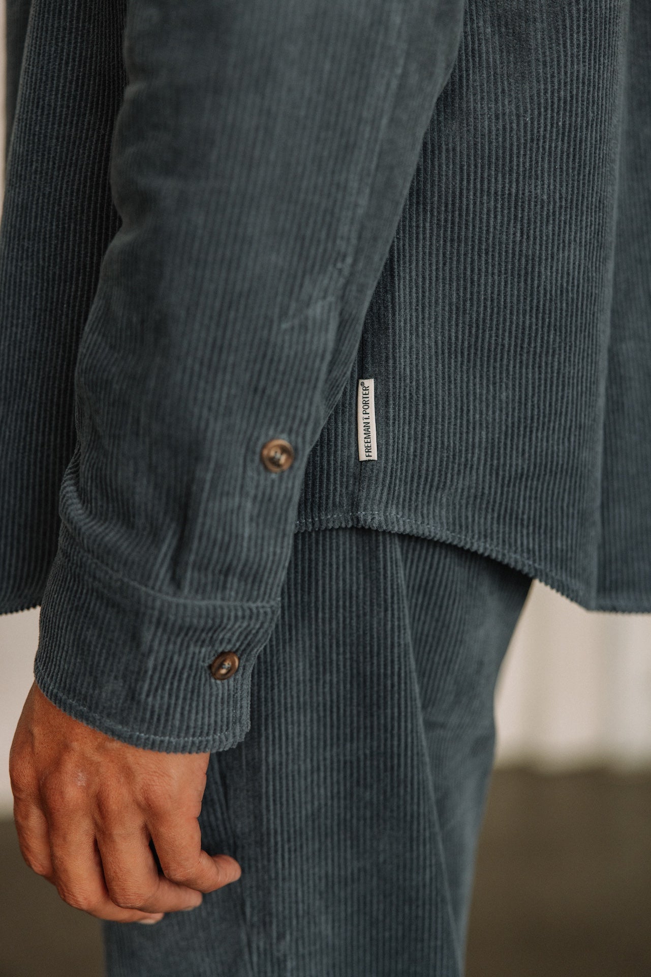 Chemise en velours Hombres Paolo Corduroy grisaille | Freeman T. Porter