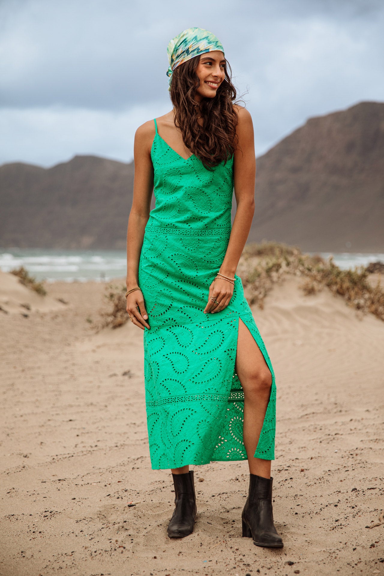Robe avec fente côté Femme Revania Lace deep mint | Freeman T. Porter