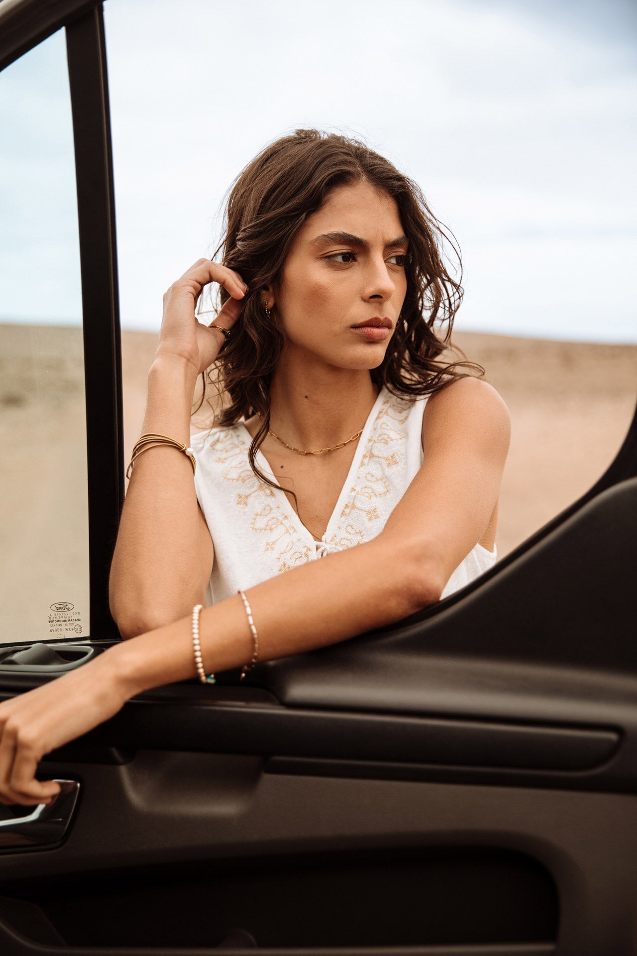 T-shirt sans manche Woman Tissina Ethnica white | Freeman T. Porter