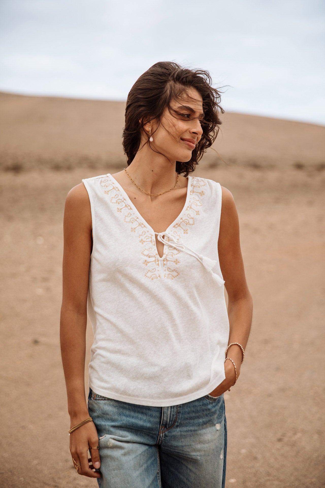 T-shirt sans manche Woman Tissina Ethnica white | Freeman T. Porter