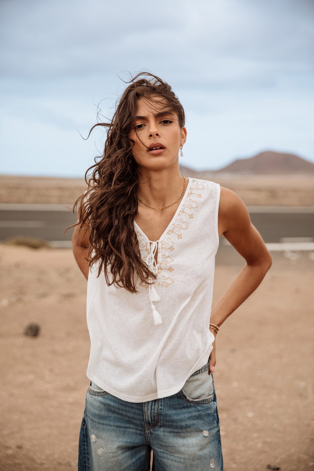 T-shirt sans manche Woman Tissina Ethnica white | Freeman T. Porter
