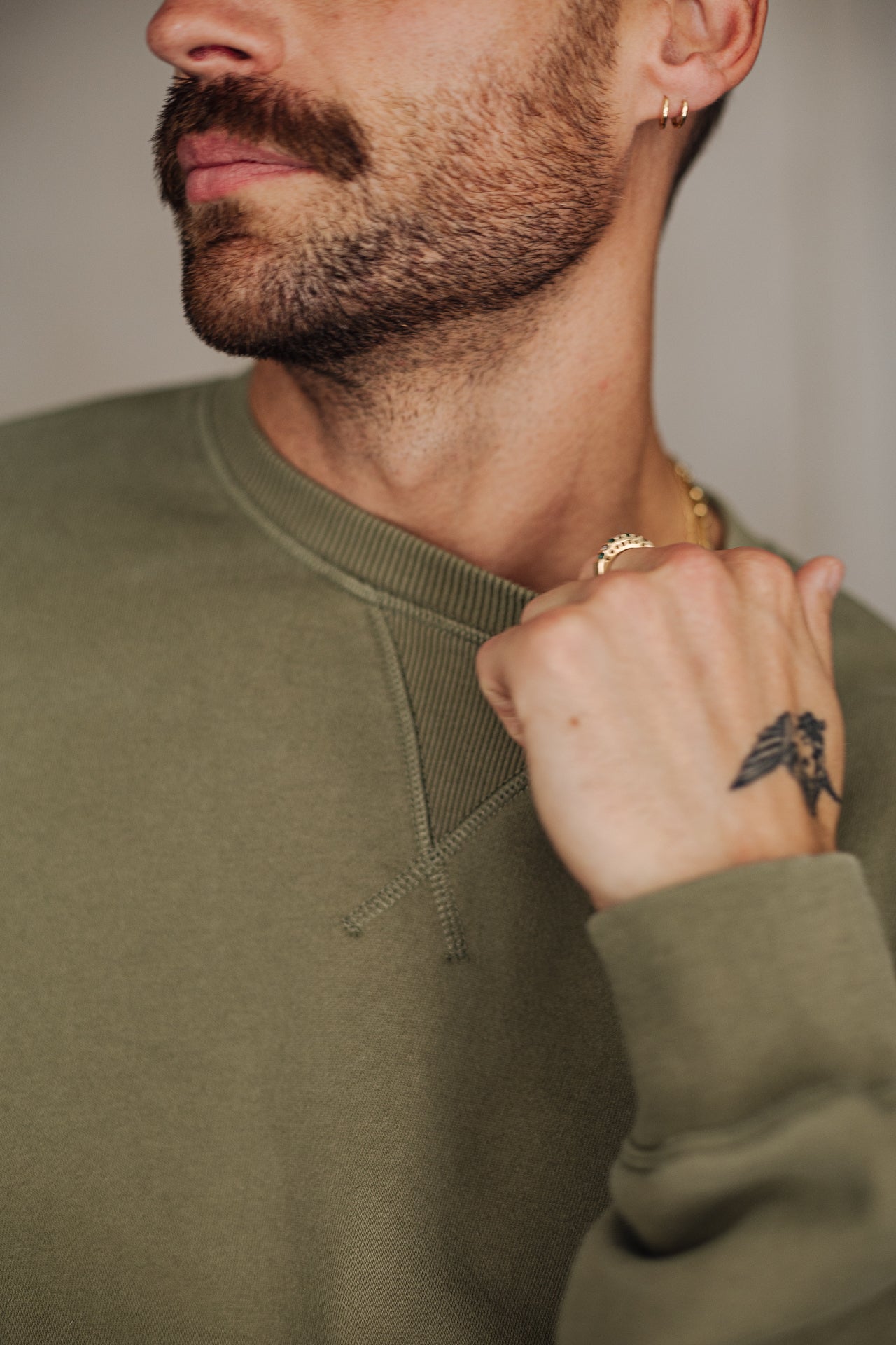 Sweat col rond Homme Baton Snug deep lichen green | Freeman T. Porter