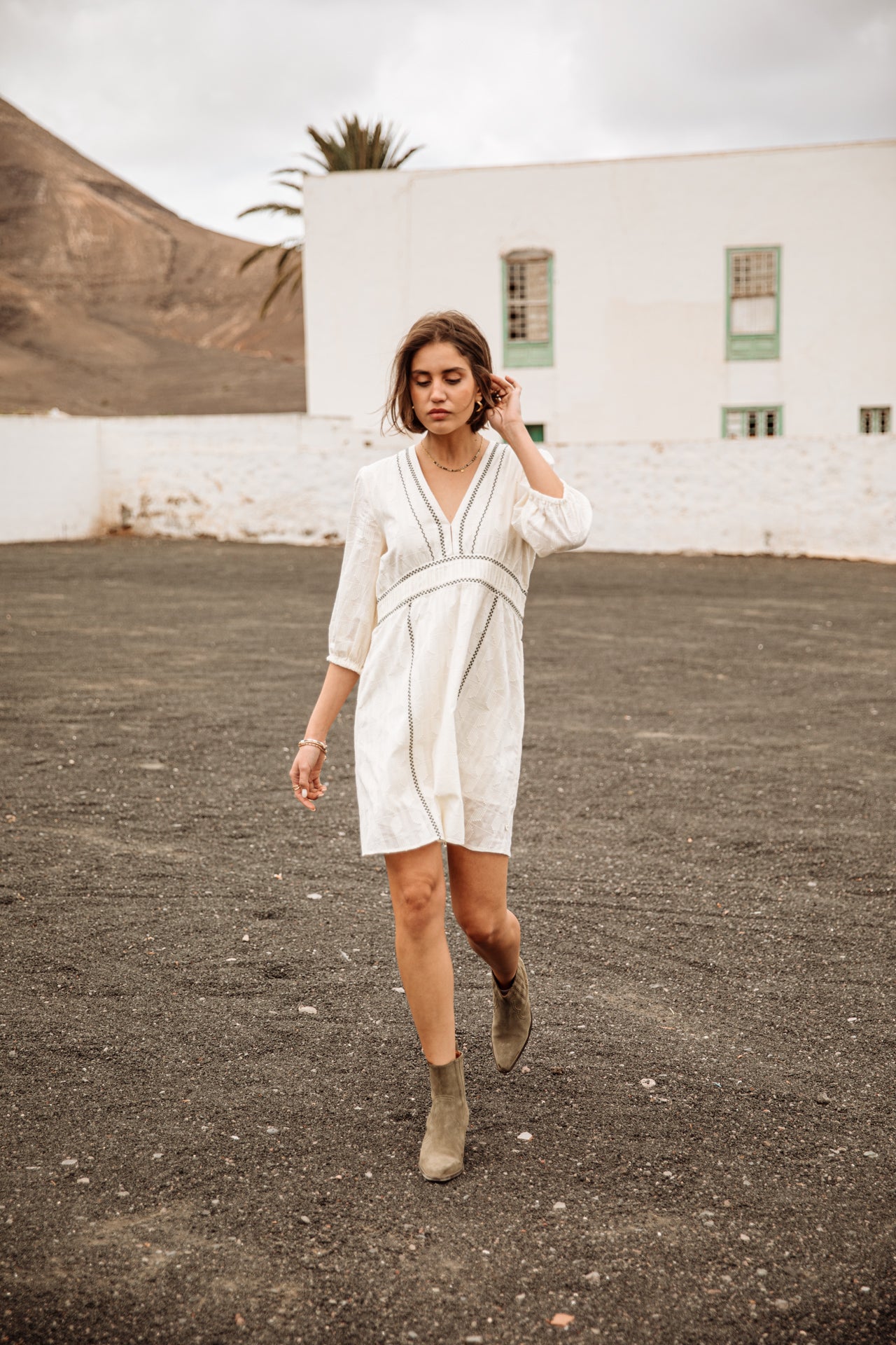 Robe col V Femme Revana Plain Color ecru | Freeman T. Porter