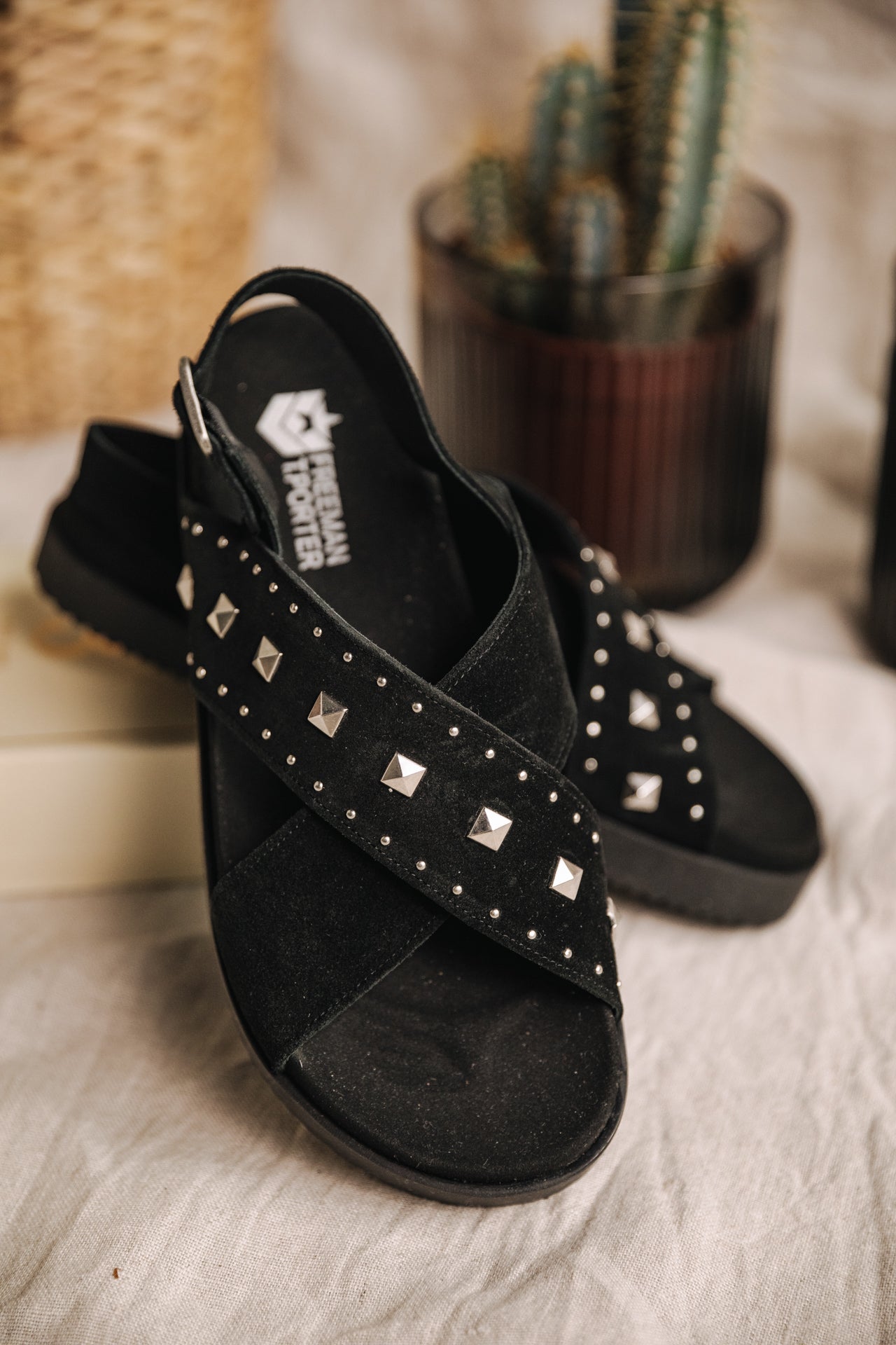Sandales Woman Jule Suede black | Freeman T. Porter