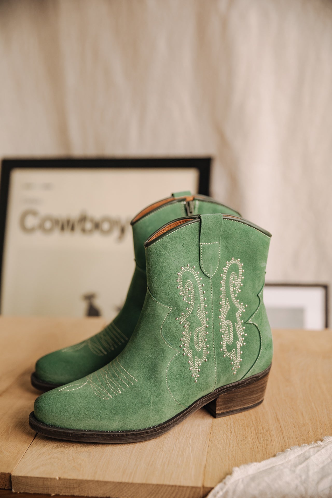 Boots Woman Laurene Suede sage green | Freeman T. Porter