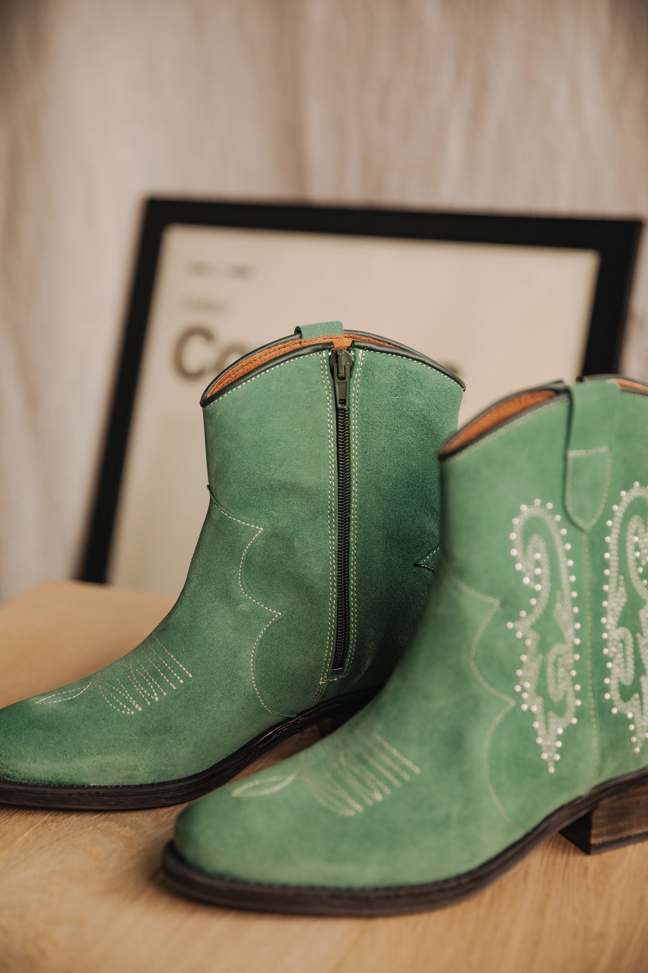 Boots Woman Laurene Suede sage green | Freeman T. Porter