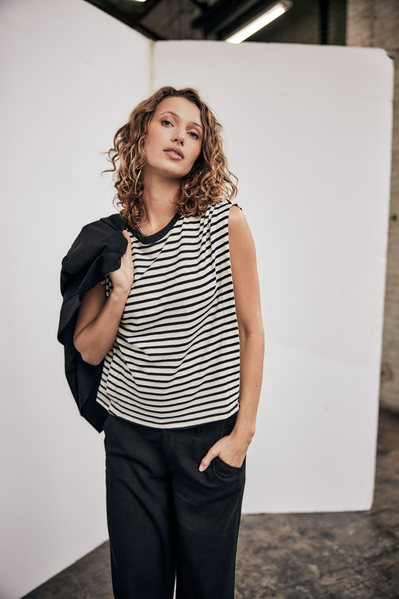 T-shirt sans manche Femme Trenny Stripes black | Freeman T. Porter