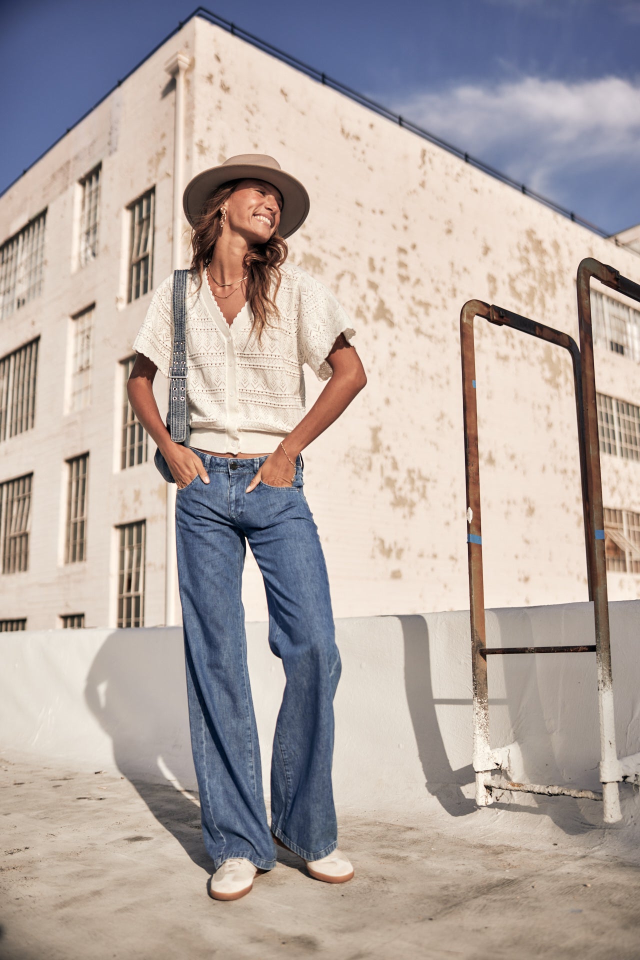 Cardigan en maille ajourée Femme Pradda off white | Freeman T. Porter