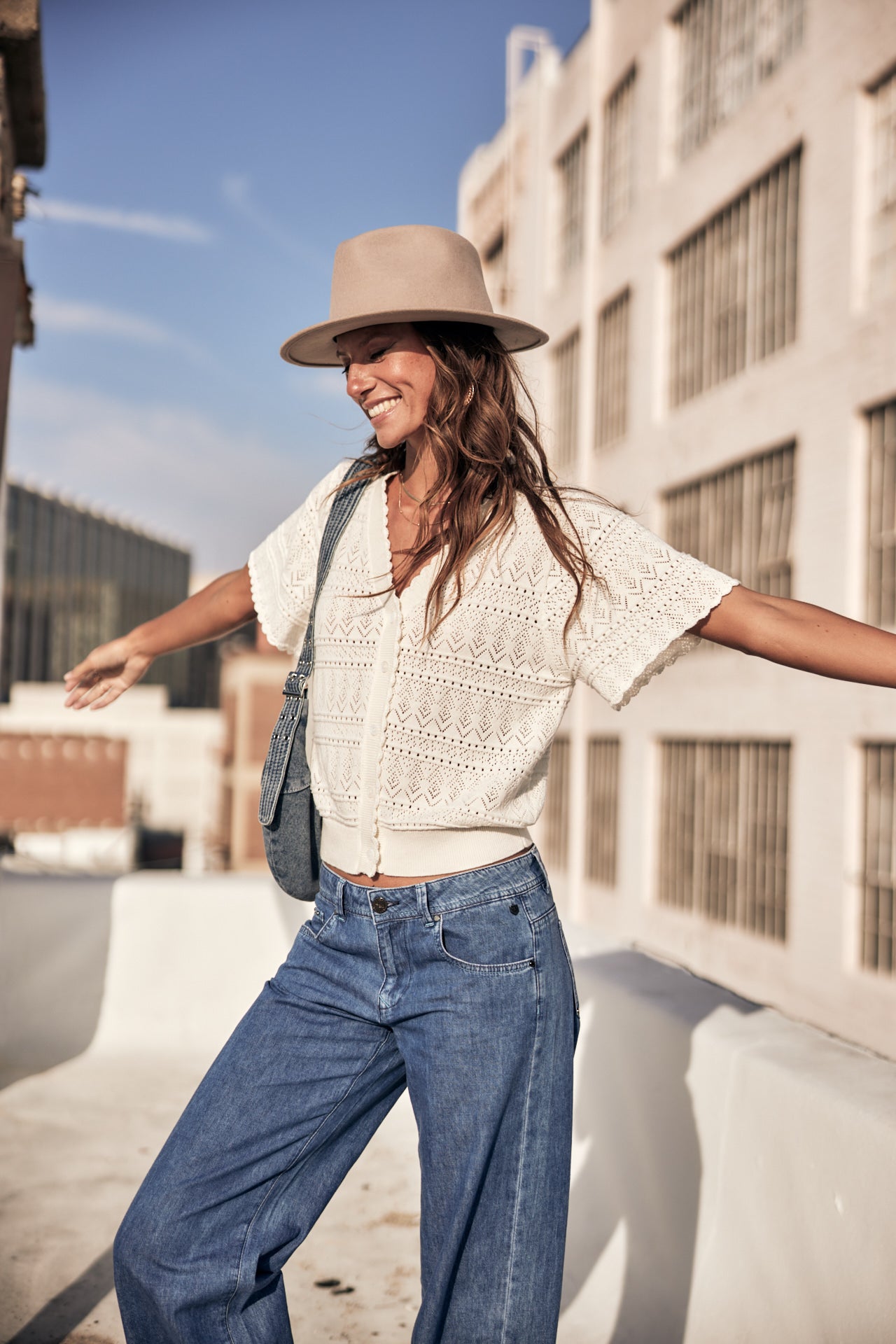 Cardigan en maille ajourée Femme Pradda off white | Freeman T. Porter
