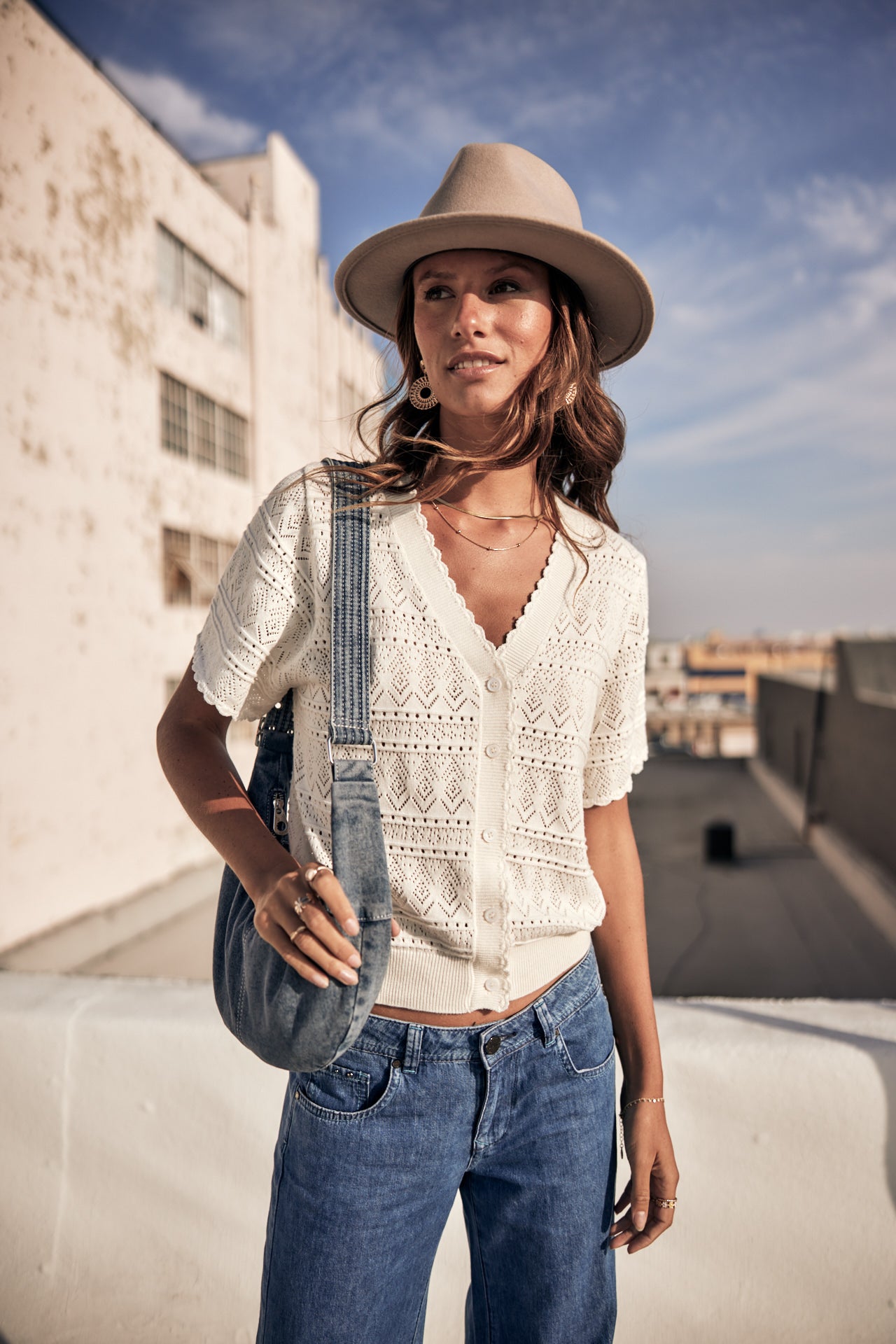 Cardigan en maille ajourée Femme Pradda off white | Freeman T. Porter