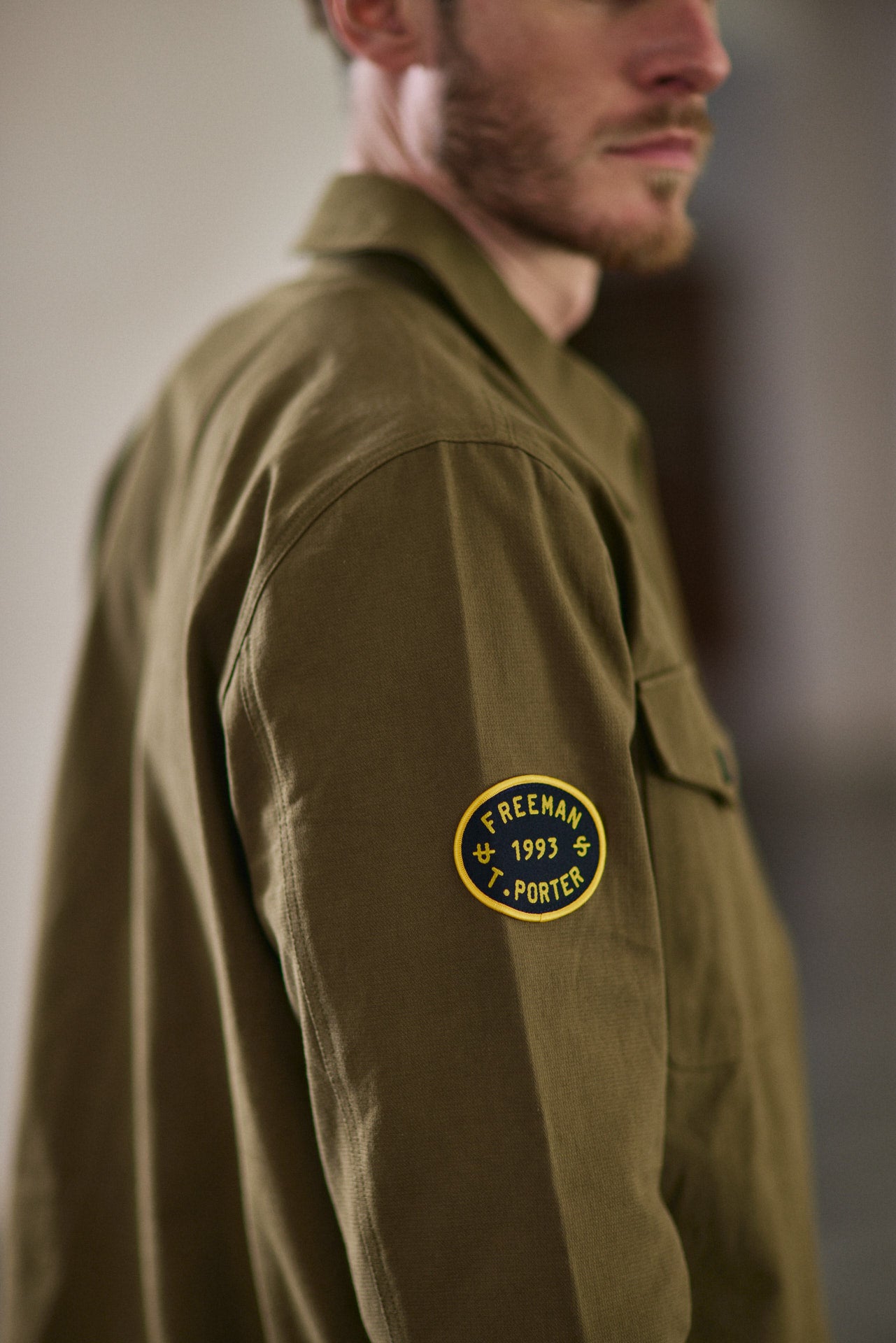 Veste avec broderie et patch Homme Antonio Dover dusky green | Freeman T. Porter