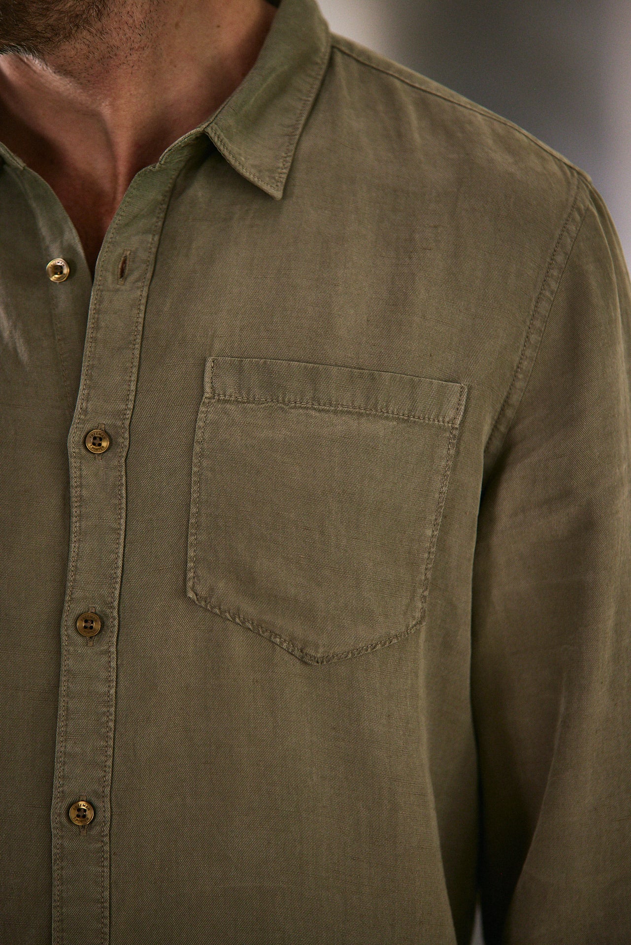 Chemise manches longues Men Jeremiah Linen Dip Dye deep lichen green | Freeman T. Porter