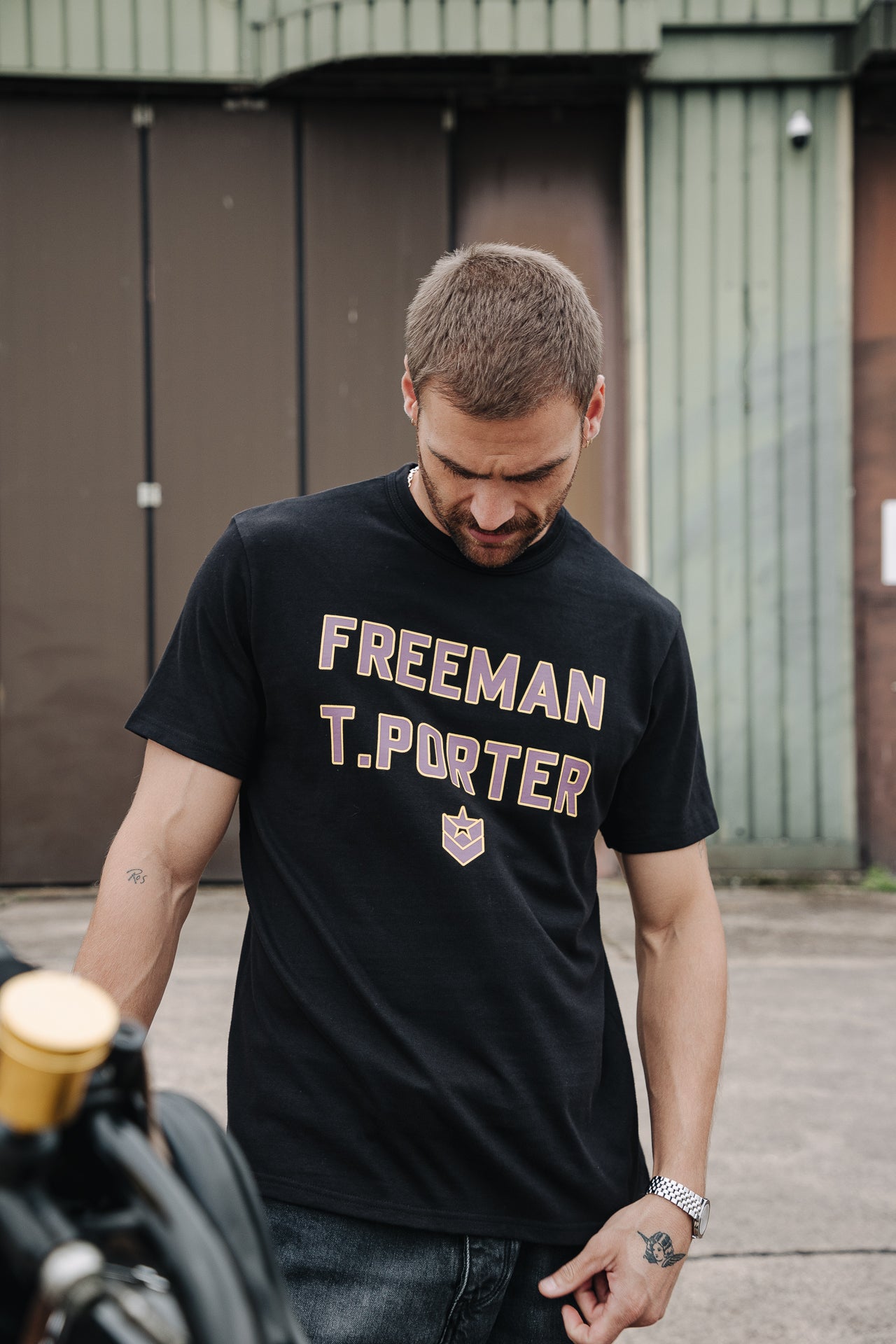 T-shirt Homme Chuck Neon black | Freeman T. Porter