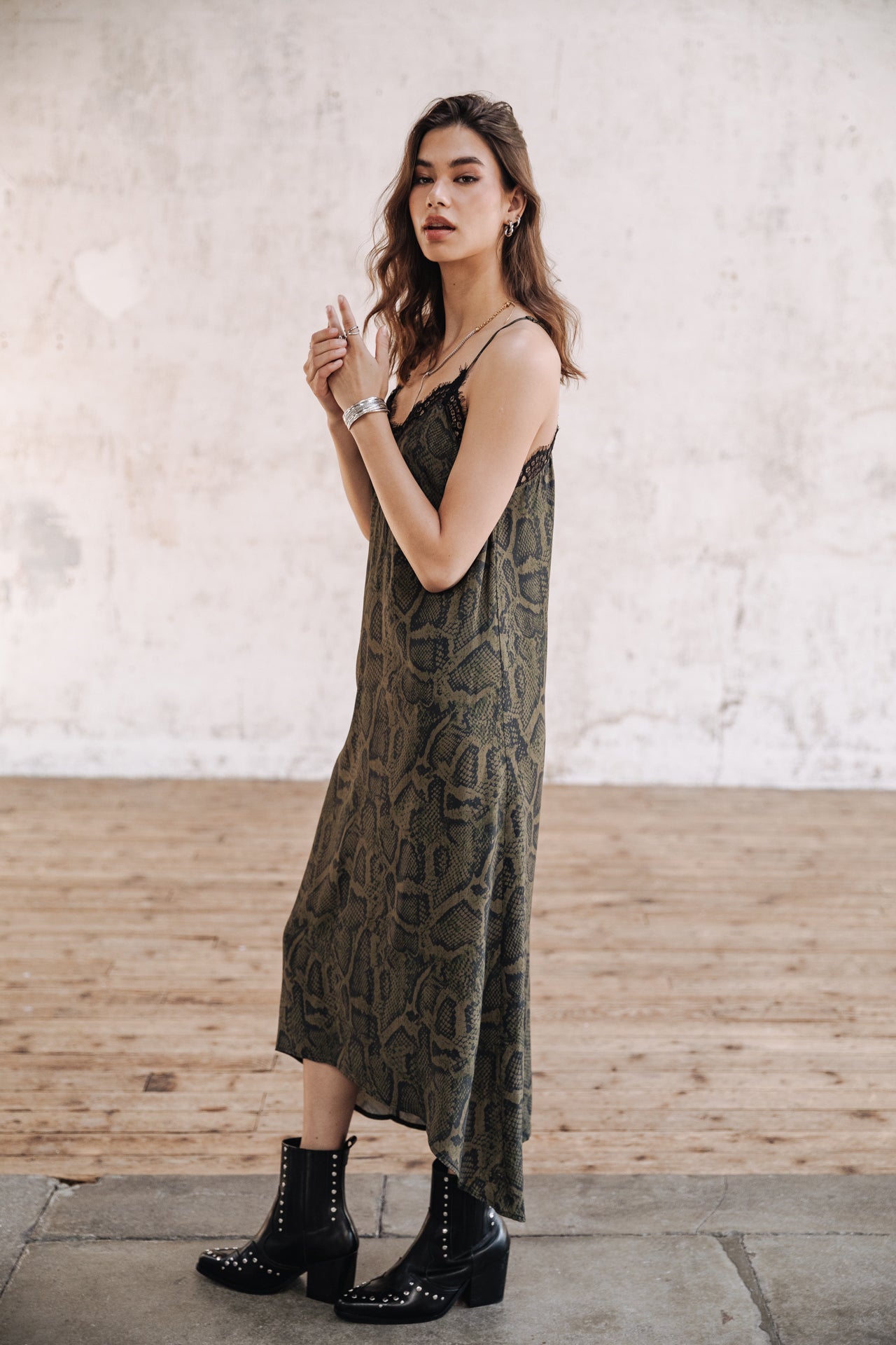 Robe longue Frau Mia Pythonia garden green | Freeman T. Porter