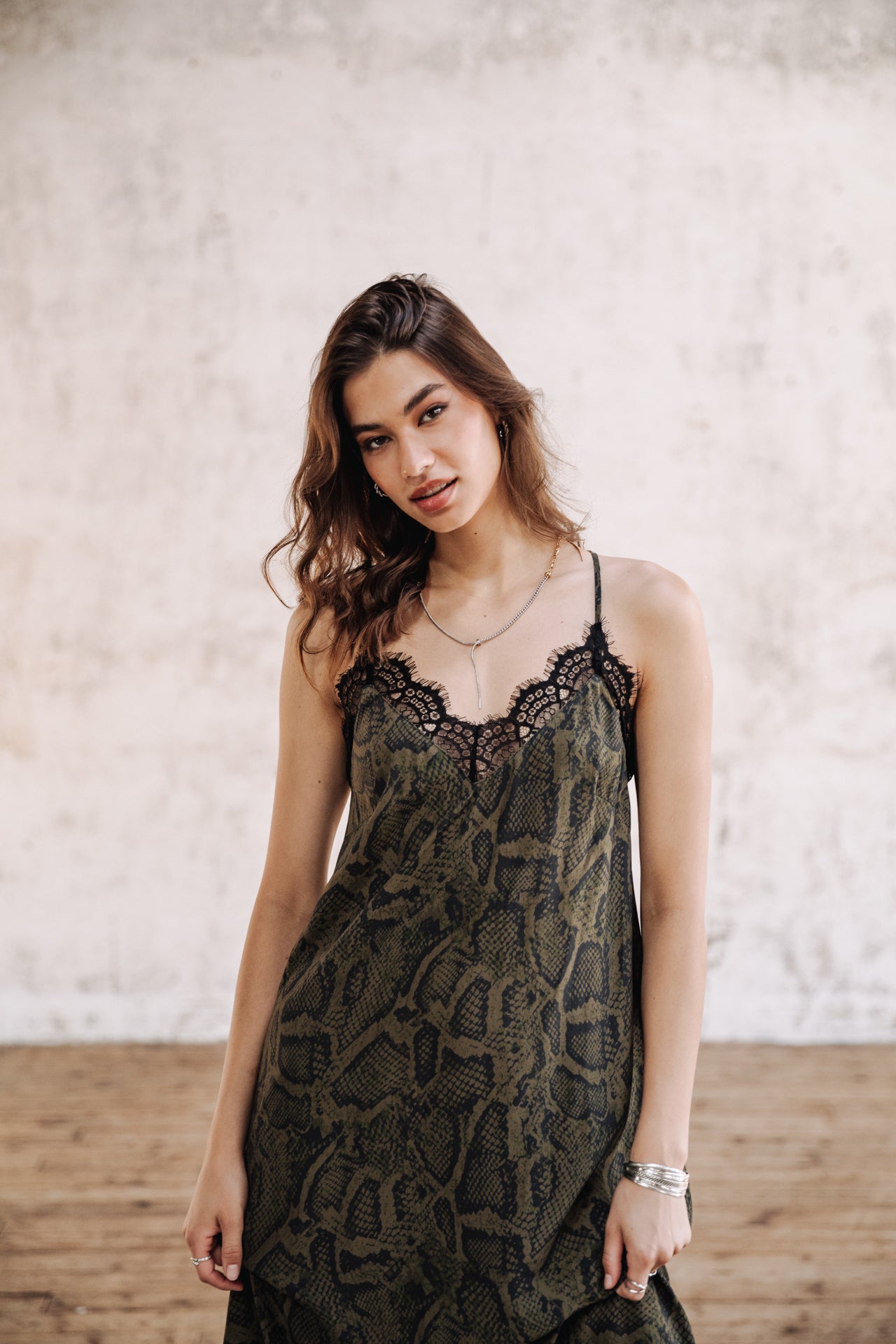 Robe longue Frau Mia Pythonia garden green | Freeman T. Porter