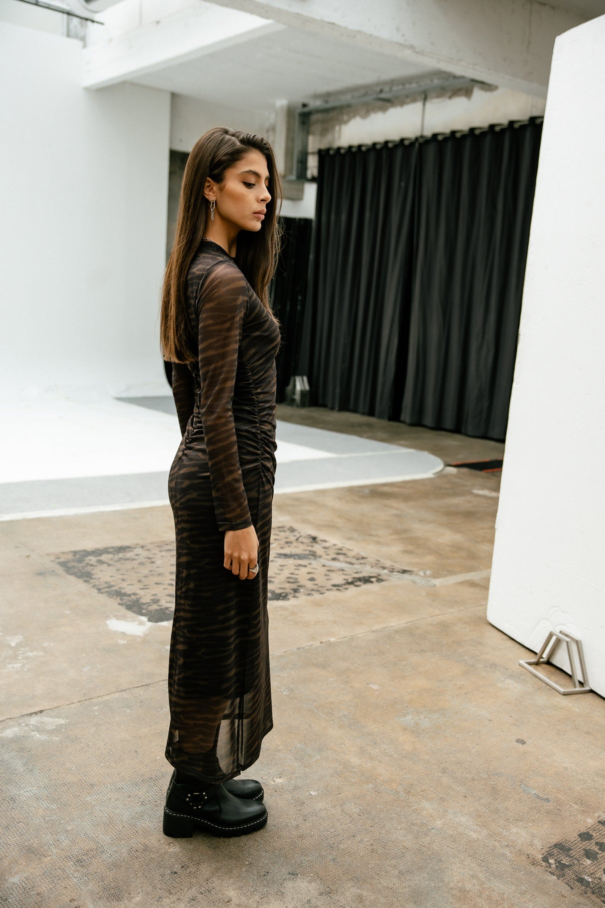 Robe avec jeux de transparence Femme Rasmina Blurry Zebra cappuccino | Freeman T. Porter