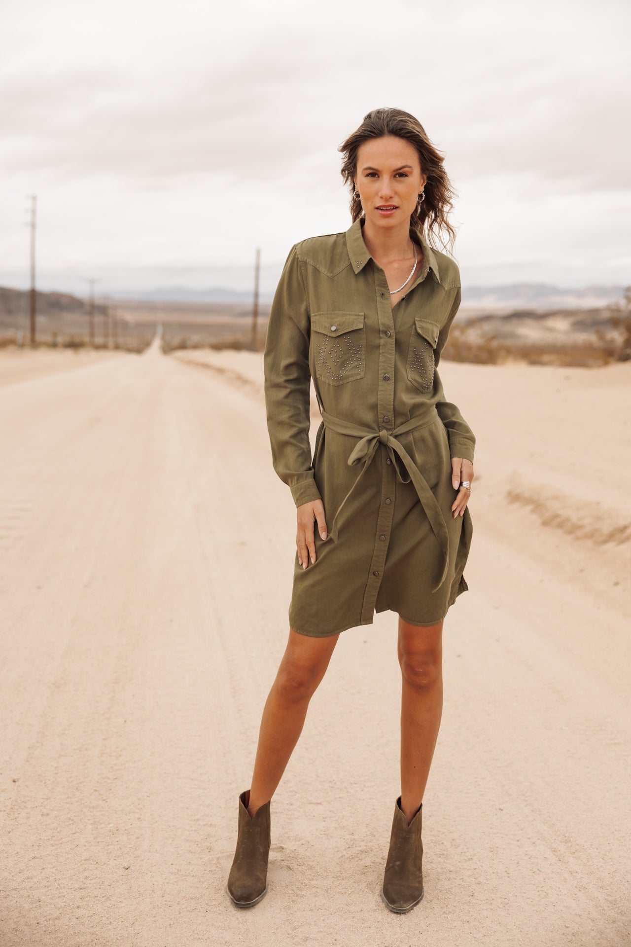 Shirt dress with stud detail Woman Ravissa Plain khaki | Freeman T. Porter