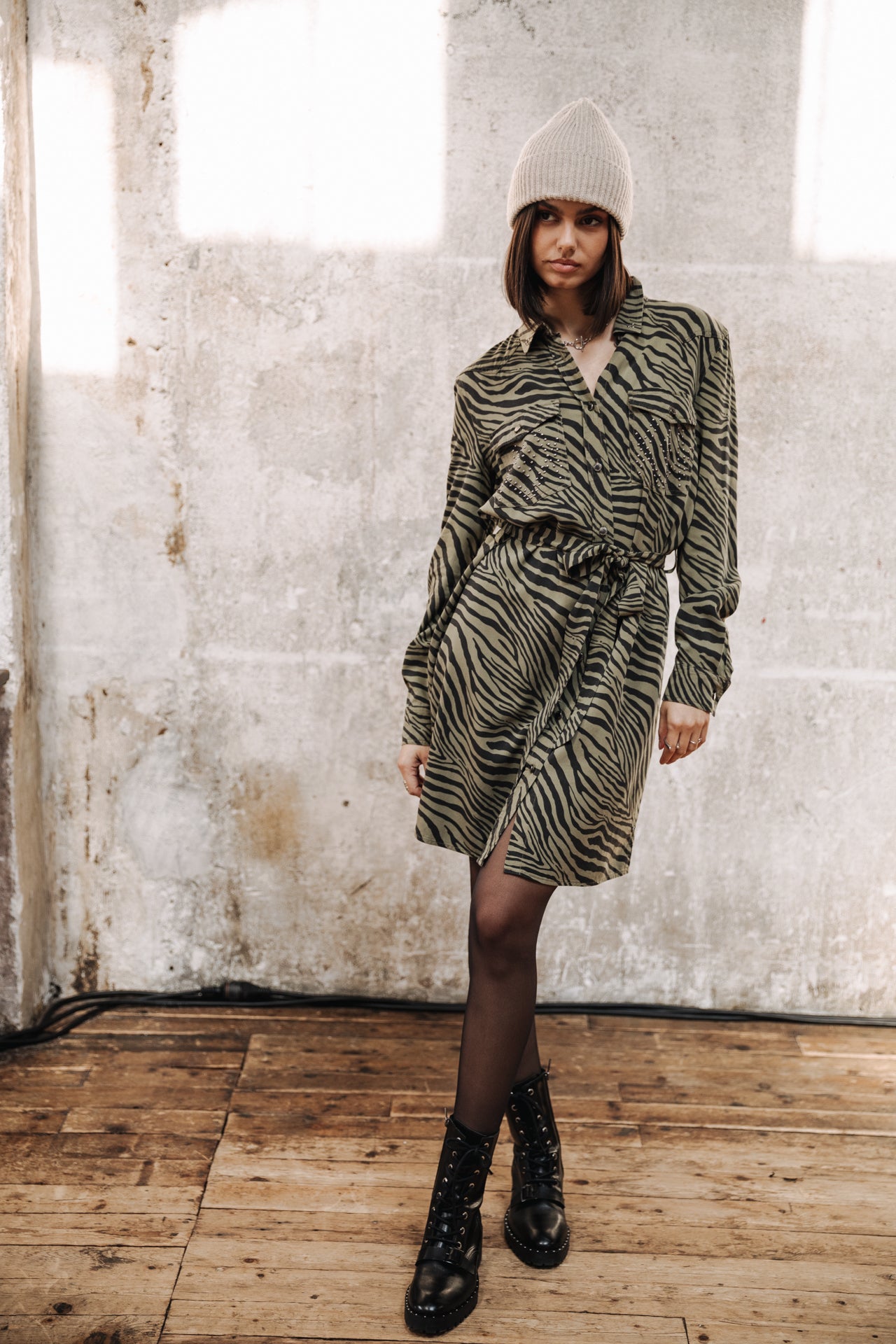 Robe chemise Frau Ravissa Svanna dusty olive | Freeman T. Porter