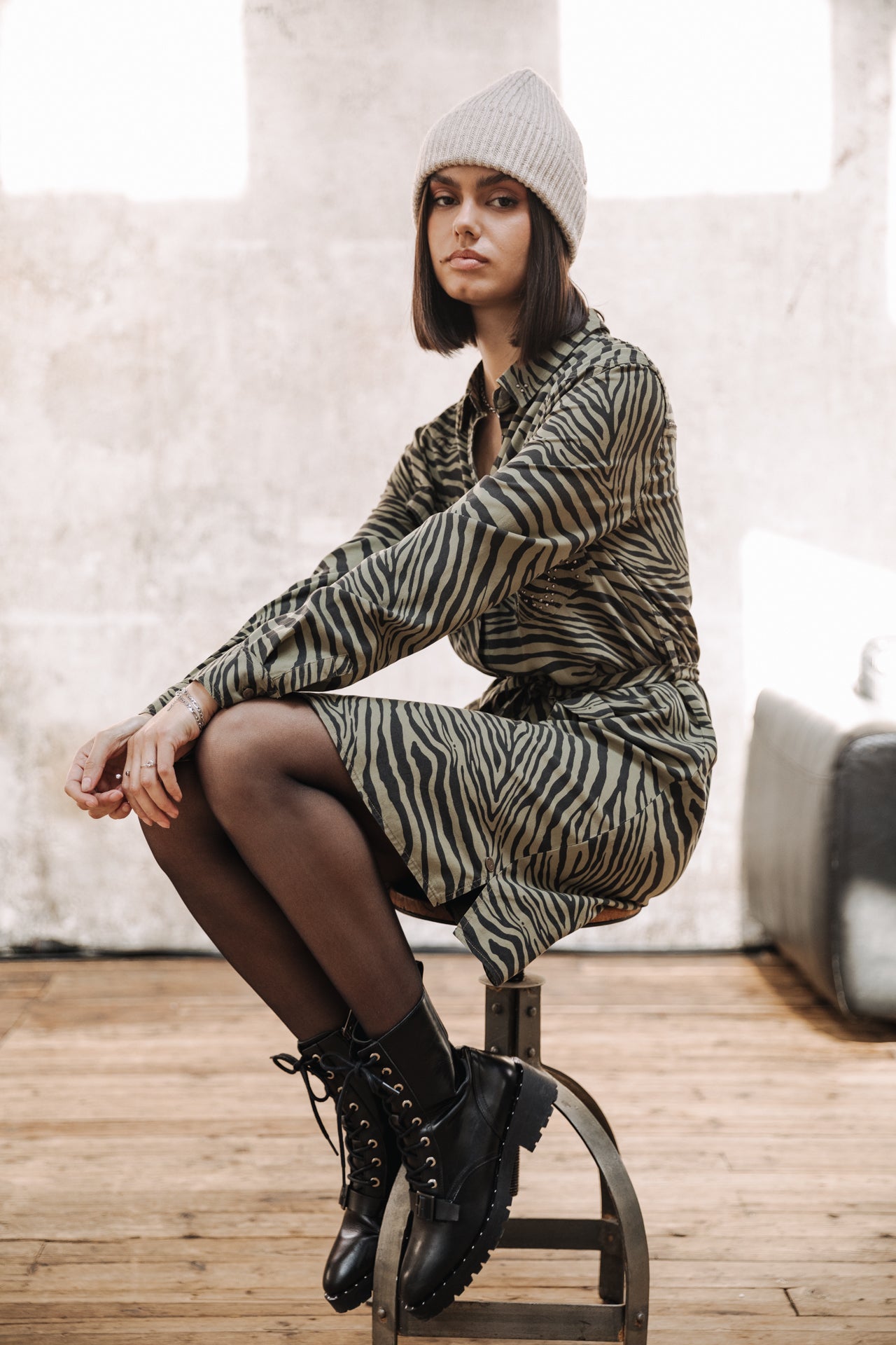 Robe chemise Frau Ravissa Svanna dusty olive | Freeman T. Porter