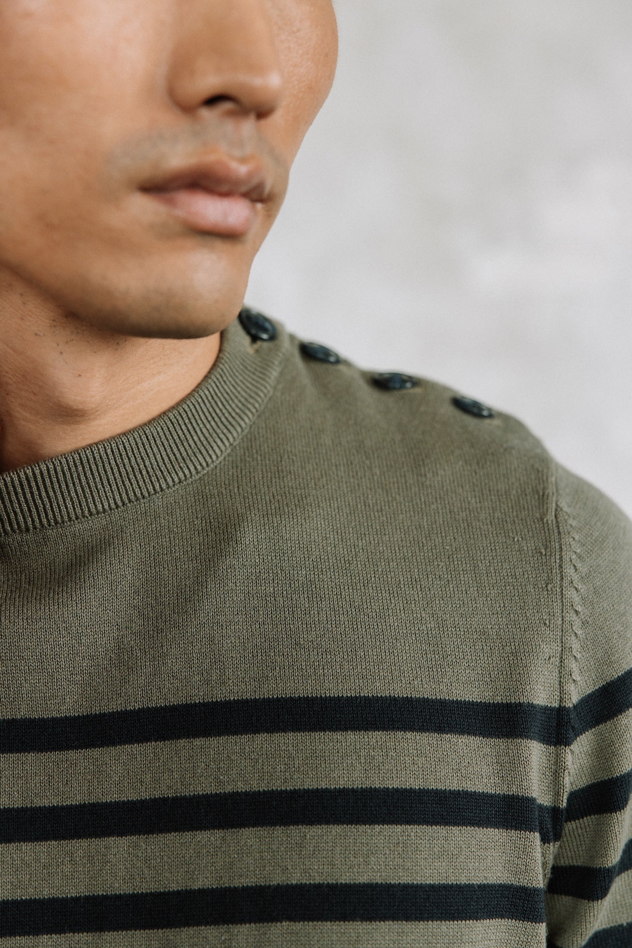 Pull marinière col boutonné Hombres Yanis Seaside tea leaf | Freeman T. Porter