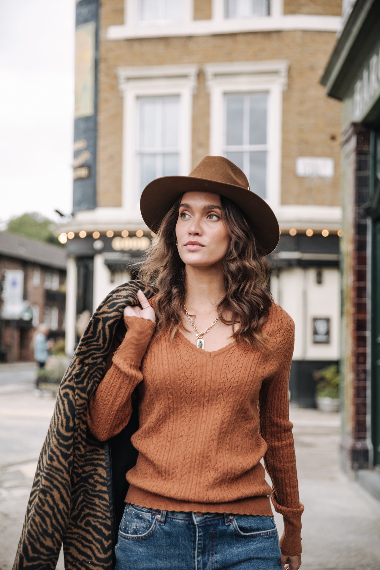 Pull ajusté Femme Praddie mocha bisque | Freeman T. Porter