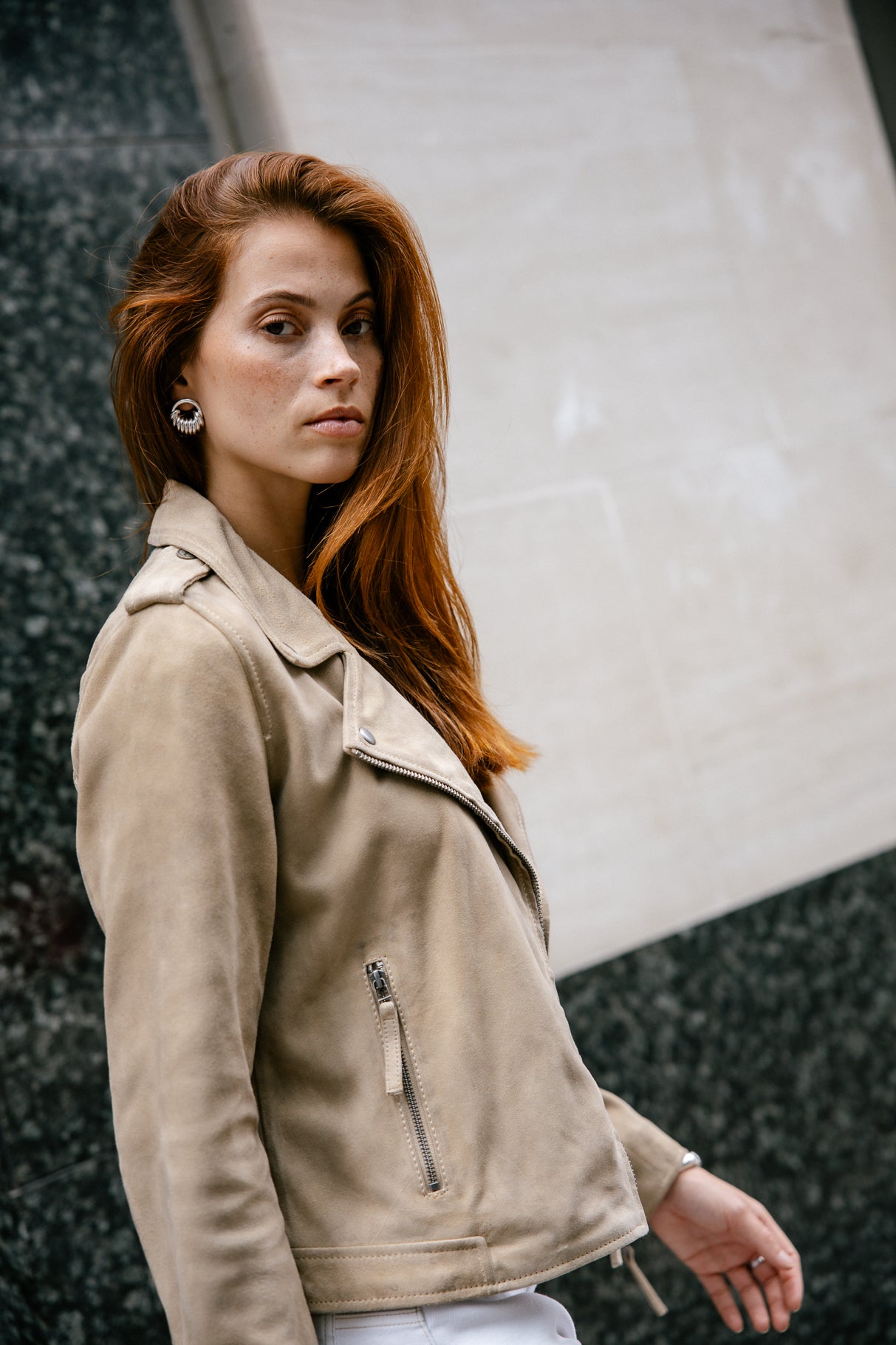 Perfecto en cuir Femme Kristen Daim dirty beige | Freeman T. Porter