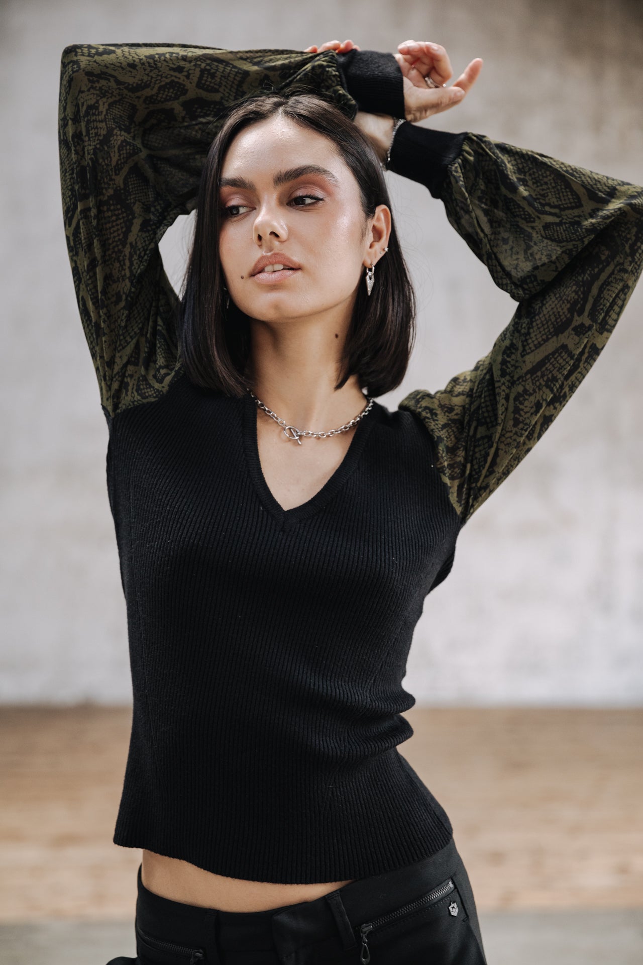 Pull col V Femme Praelle Pythonia garden green | Freeman T. Porter