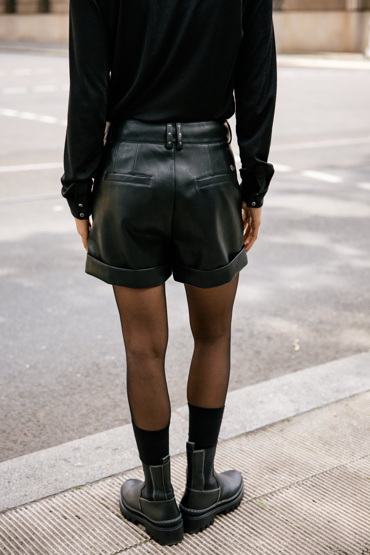 Short court effet cuir Femme Shawl Biker black | Freeman T. Porter
