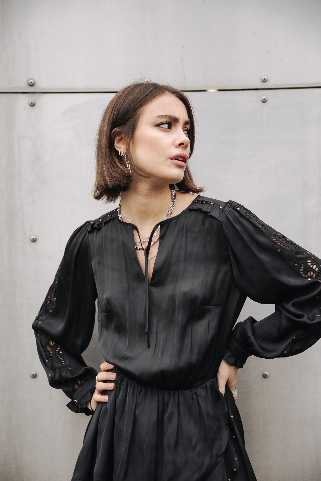 Robe satinée avec broderie et studs Femme Roenie Lace black | Freeman T. Porter