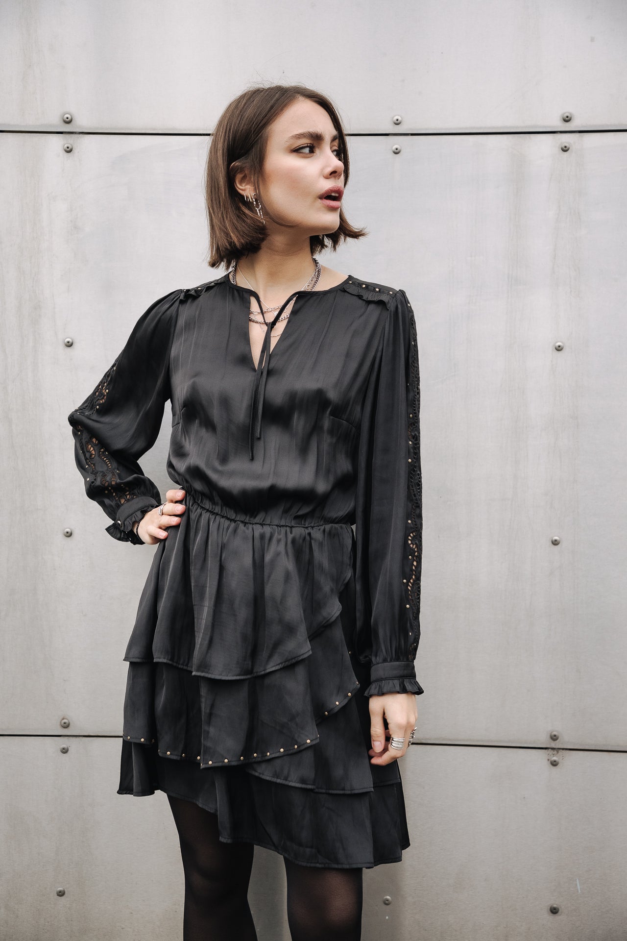 Robe satinée avec broderie et studs Femme Roenie Lace black | Freeman T. Porter