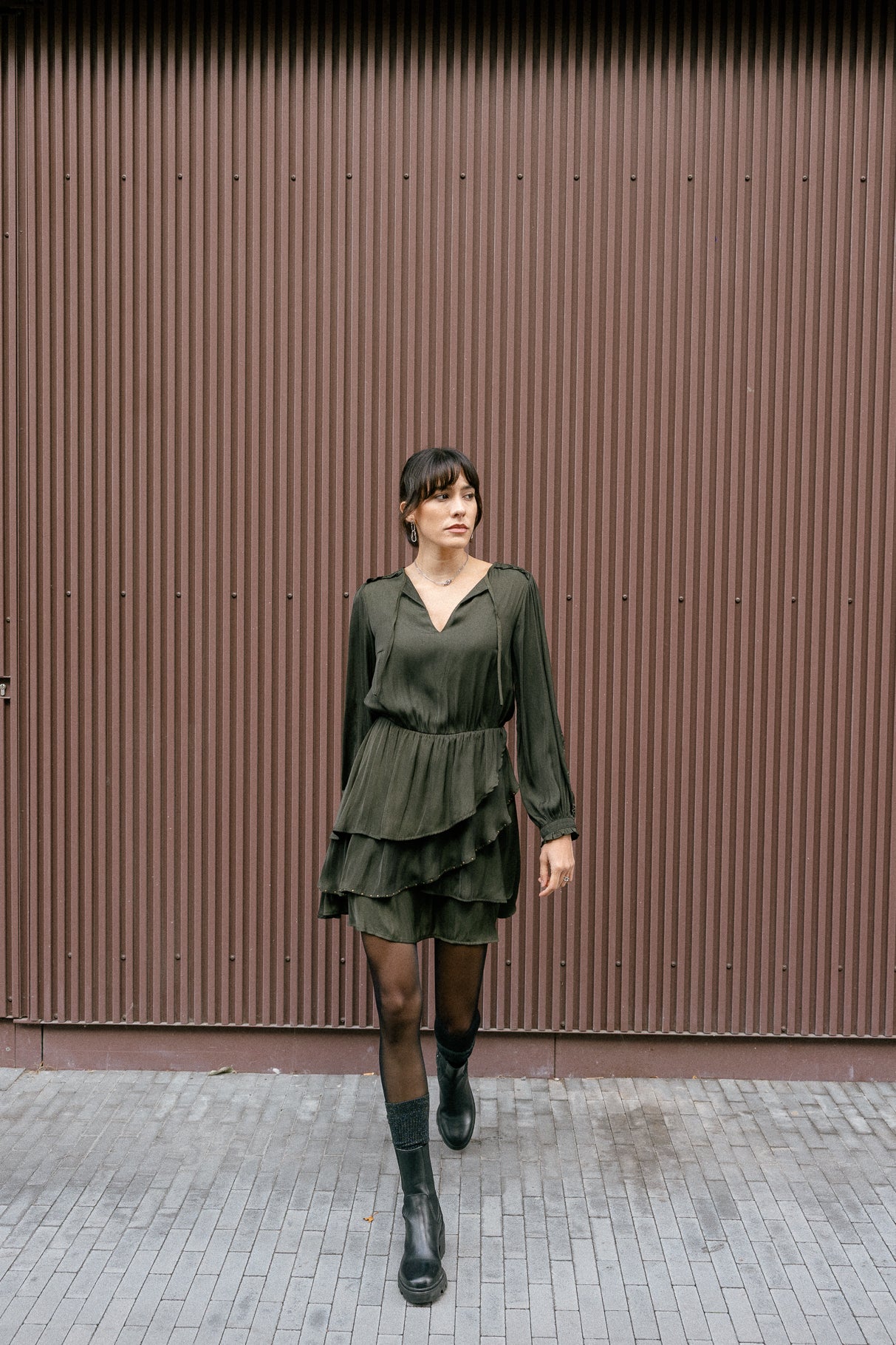 Robe satinée avec broderie et studs Femme Roenie Lace forest night | Freeman T. Porter