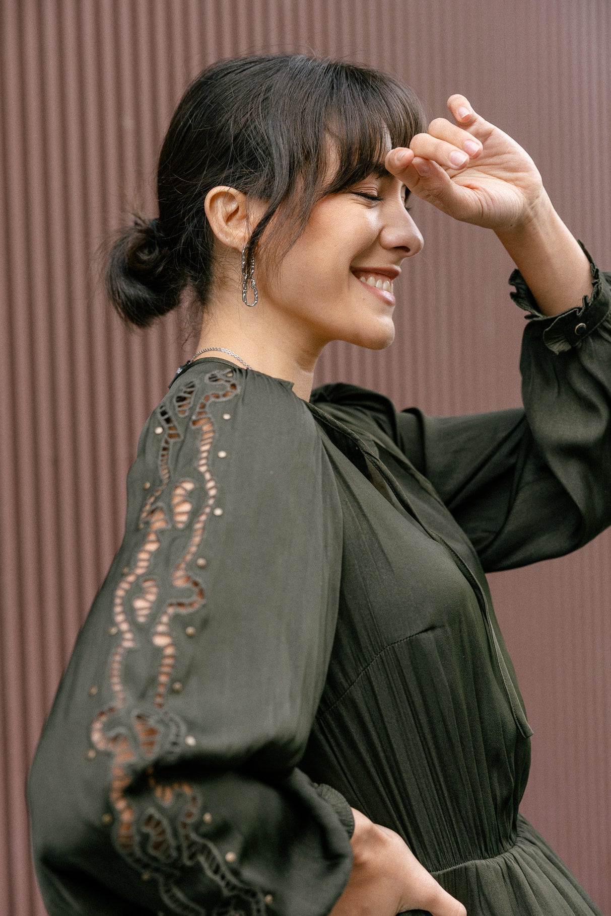 Robe satinée avec broderie et studs Femme Roenie Lace forest night | Freeman T. Porter