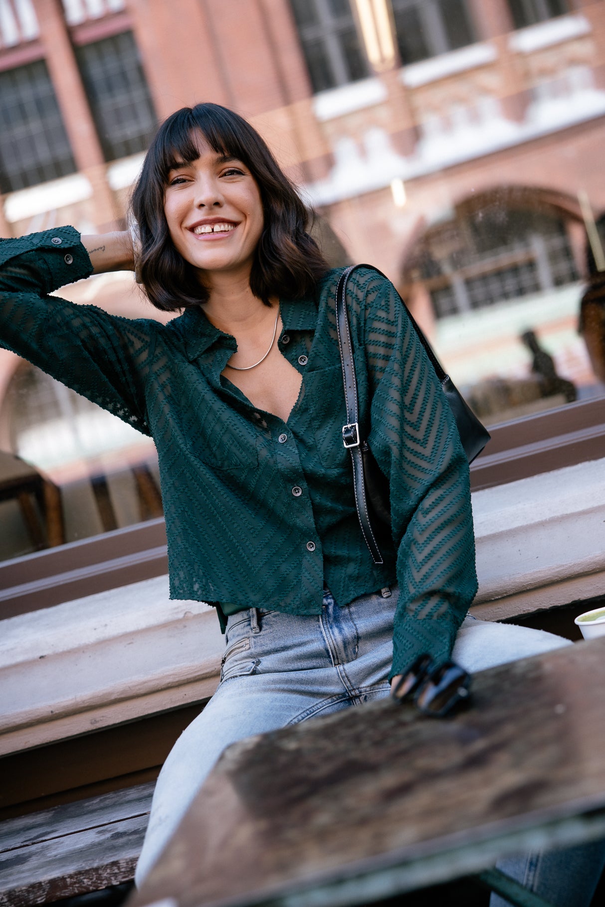 Chemise avec jeux de transparence Frau Caretina Zig Zag forest green | Freeman T. Porter