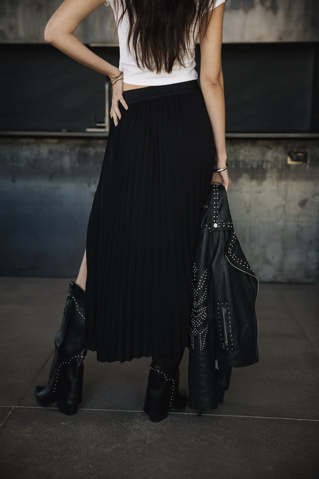 Falda plisada dividida Mujer Junie Silken black | Freeman T. Porter